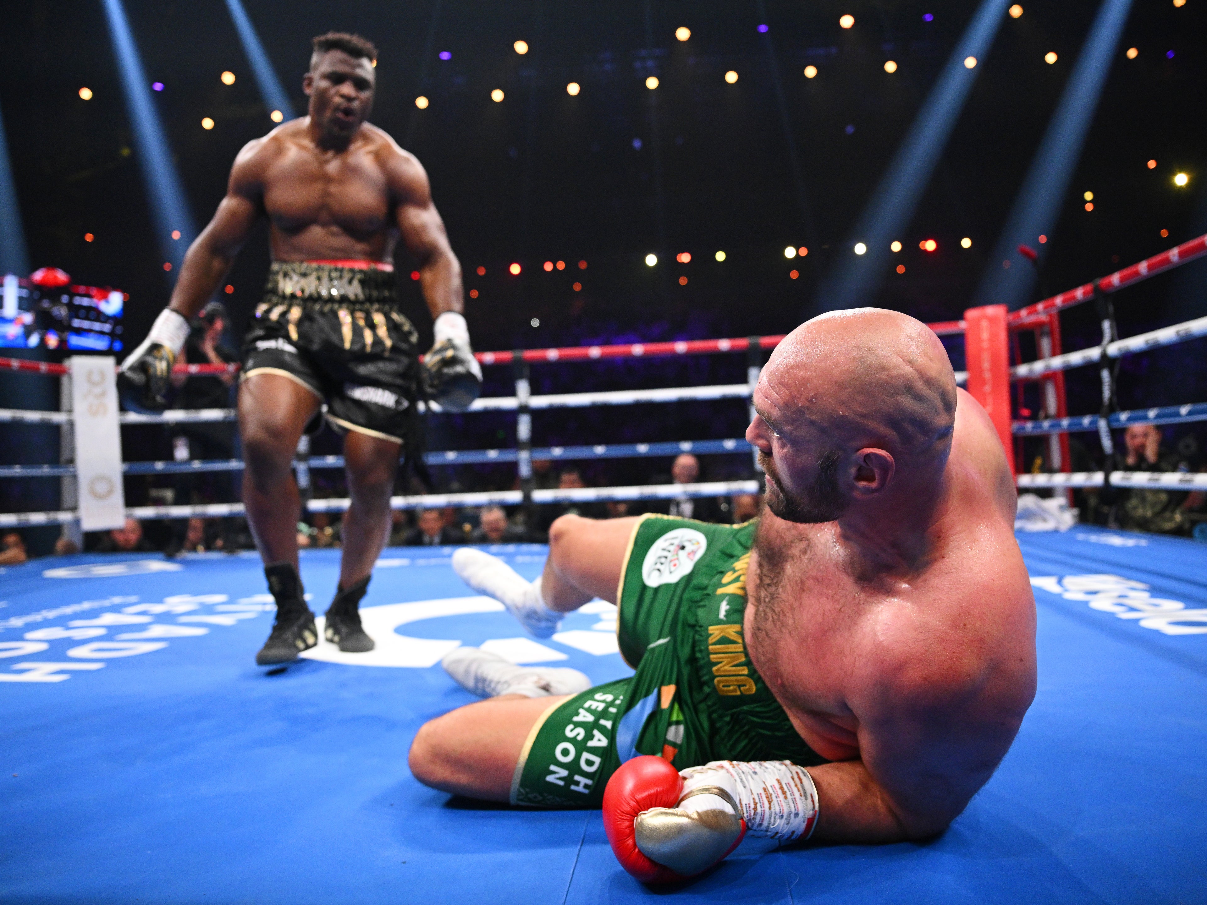 Tyson Fury Got VERY Lucky Tonight, And Francis Ngannou Should Box More