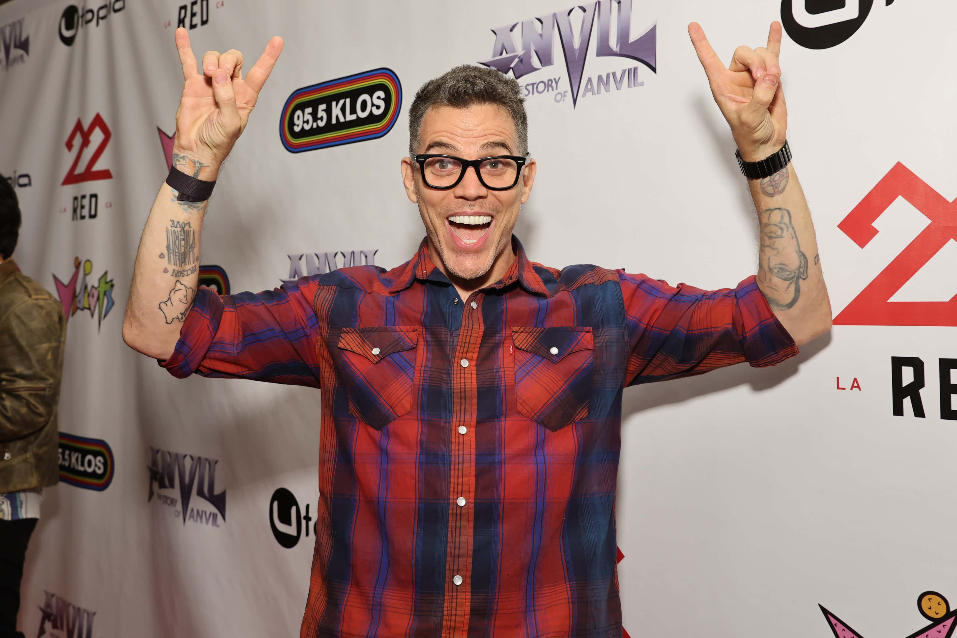 Steve-O is BACK: He's Getting a Big Ol' Pair of Fake Tits