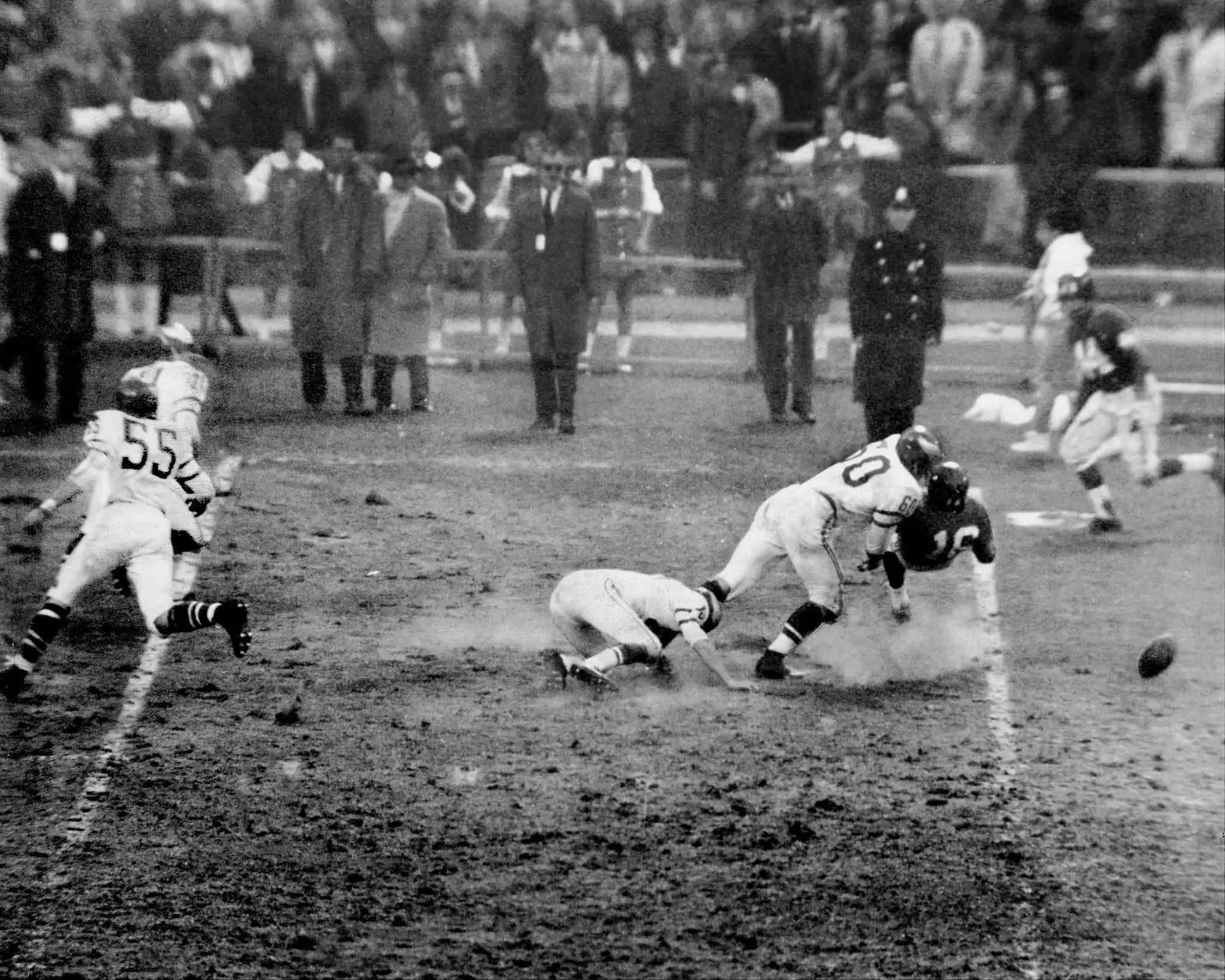 On This Date in Sports November 20, 1960: Concrete Charlie