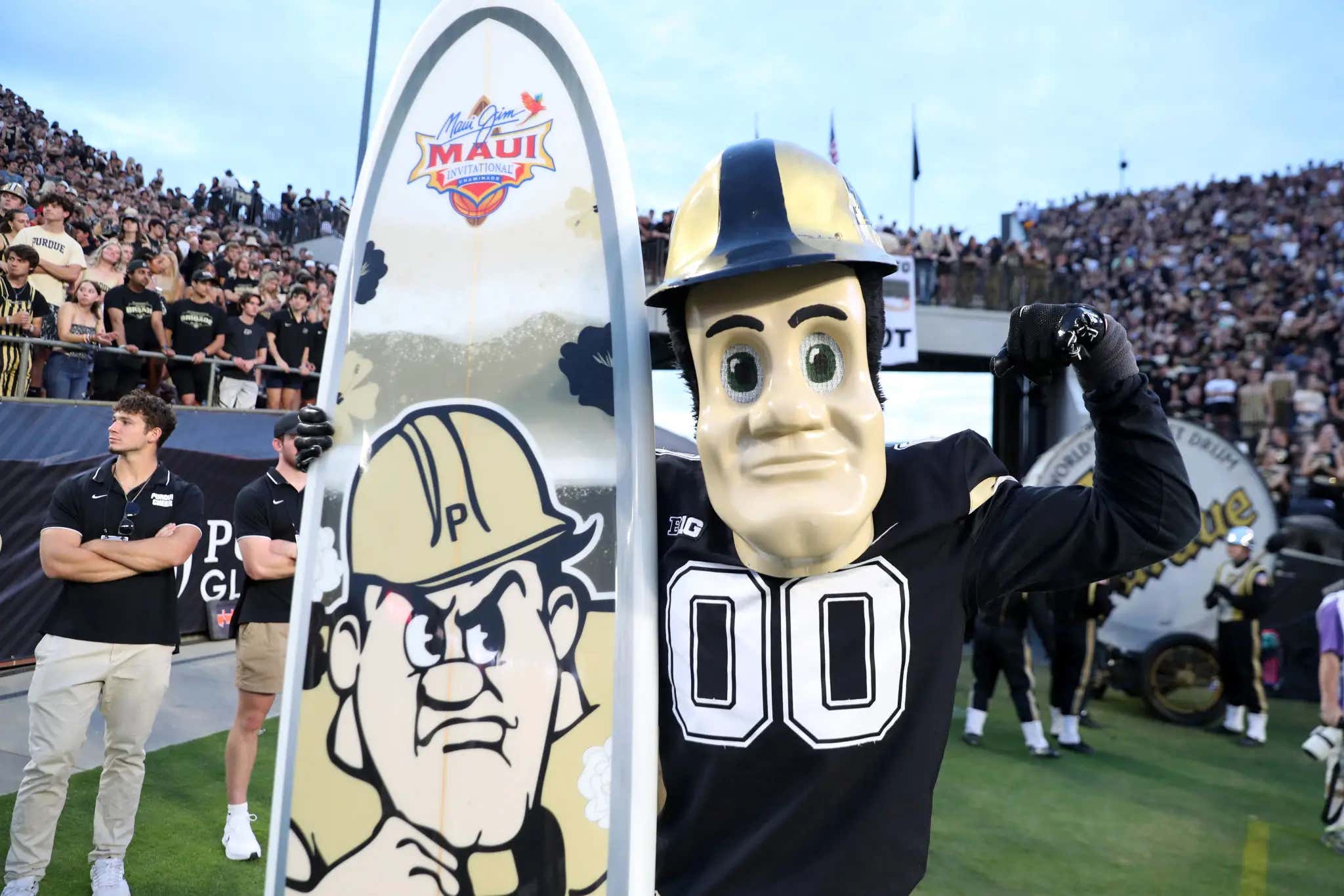 This Year's Maui Invitational Is Everything That's Perfect About College Basketball