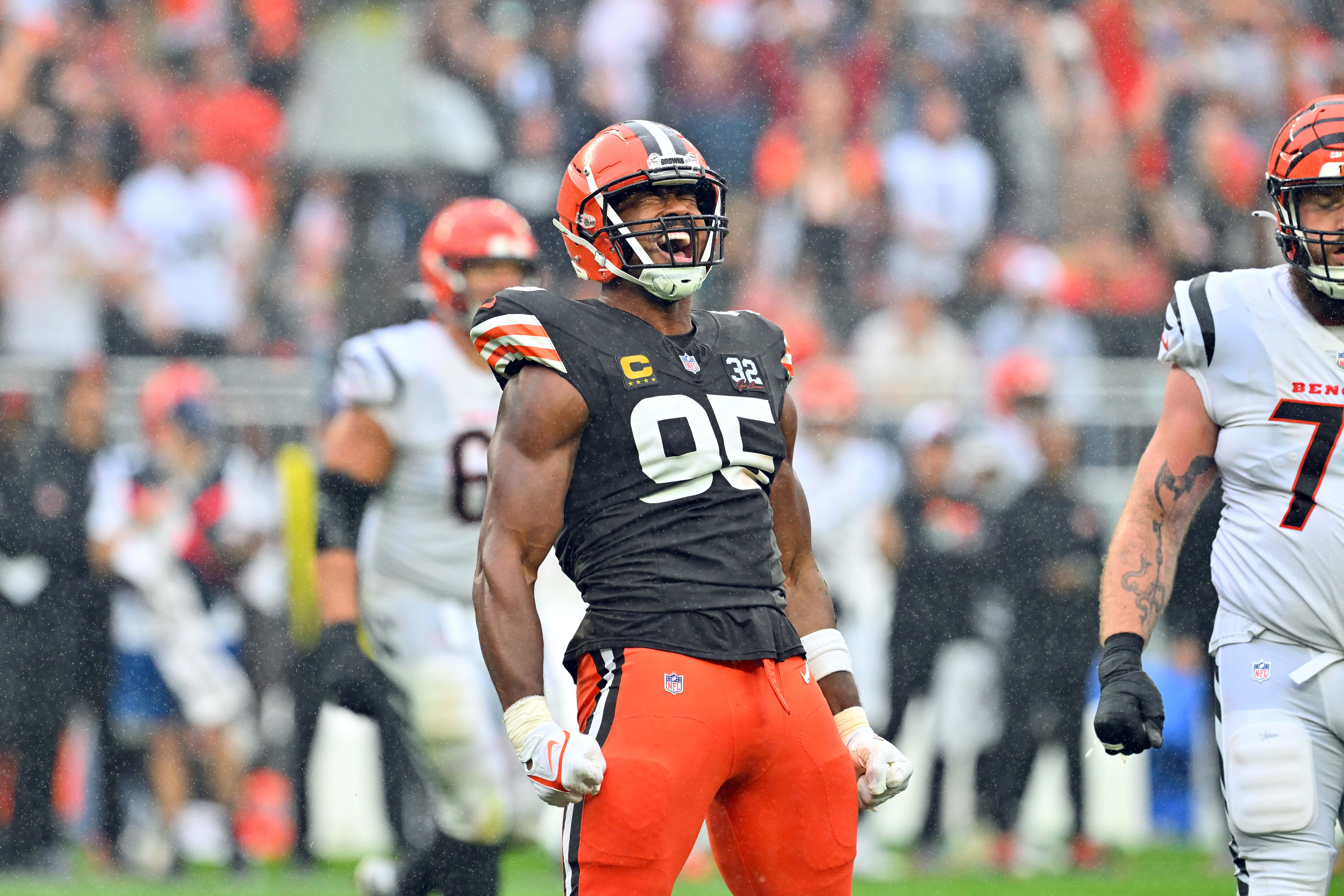 Myles Garrett Apparently Has Structural Damage In His Shoulder But Says He's Going To Keep Playing Until The Wheels Fall Off