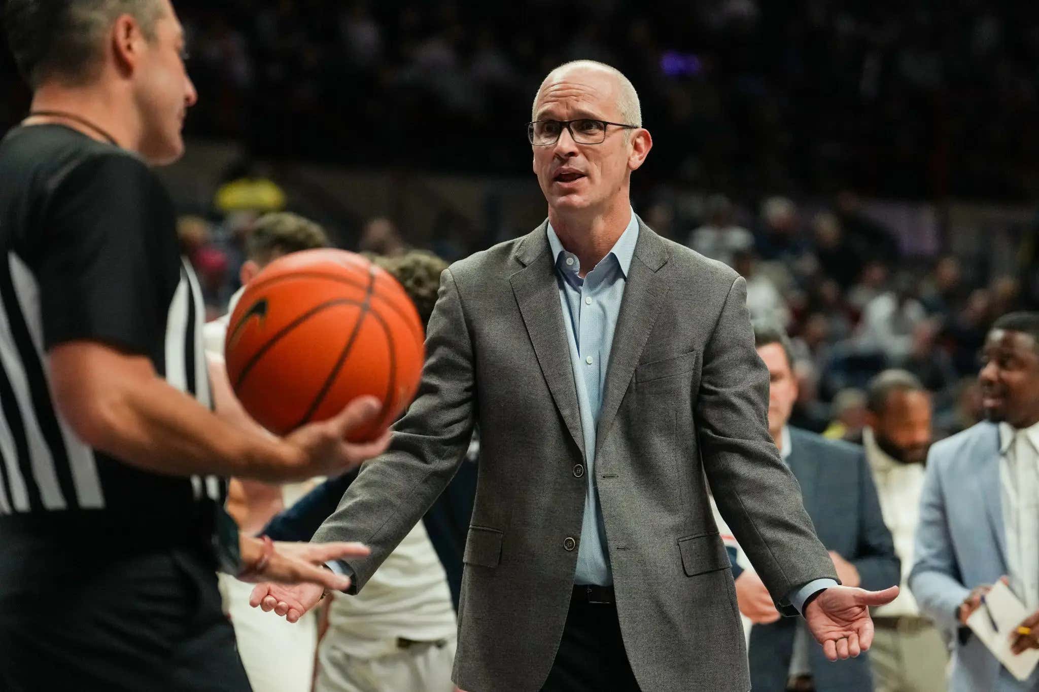 Dan Hurley Claims UConn Shot Like Shit Last Night Because Players Are On Their Phones And Video Game Headsets Instead Of The Gym
