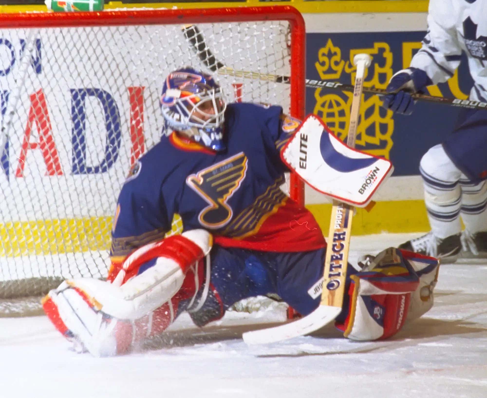 On This Date in Sports November 30, 1995: Grant Fuhr 300