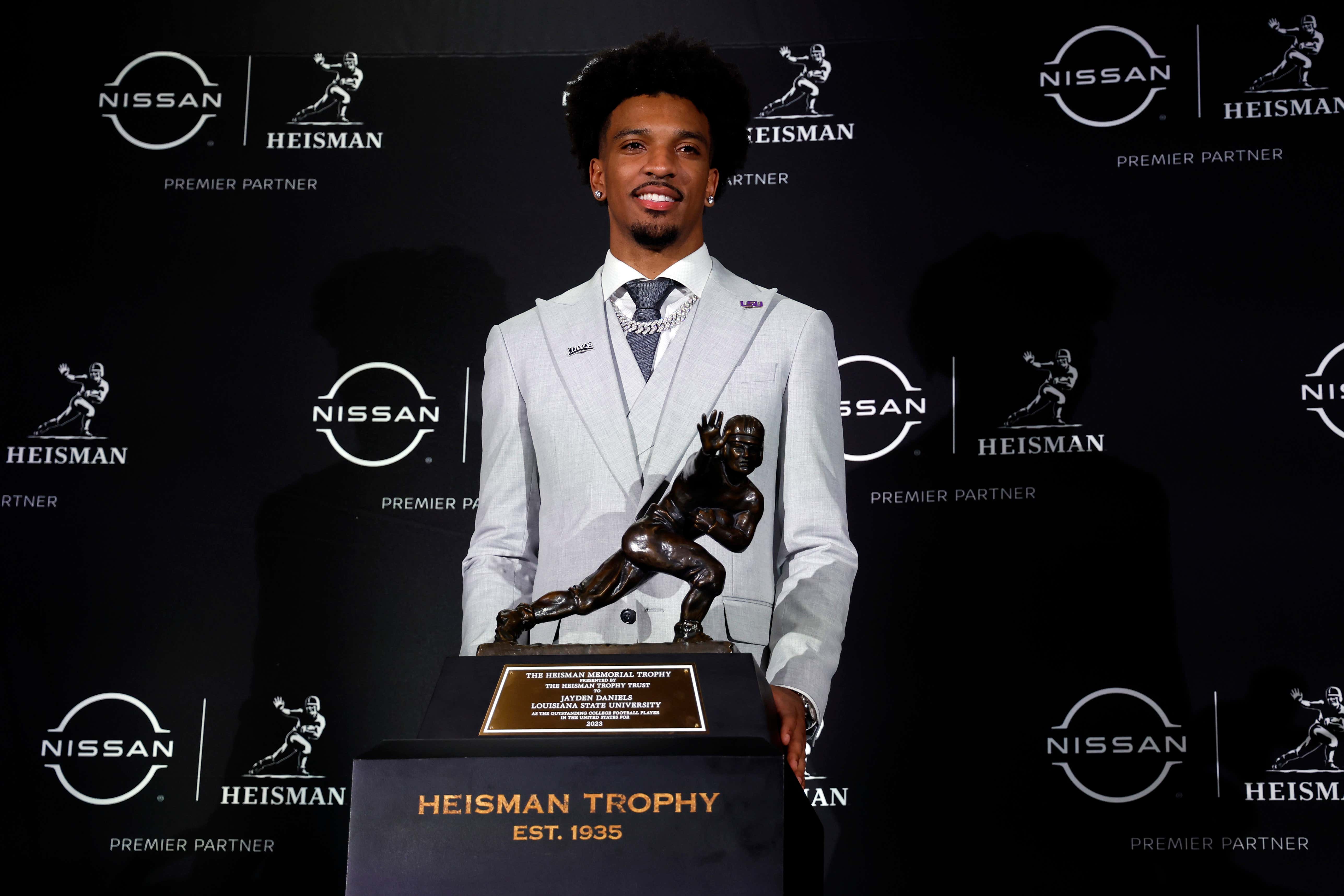 Heisman Trophy Winner Jayden Daniels Picks His Favorite US City From This Totally Random List (That Also Happen To Be Home To NFL Teams Who May Need A Quarterback)