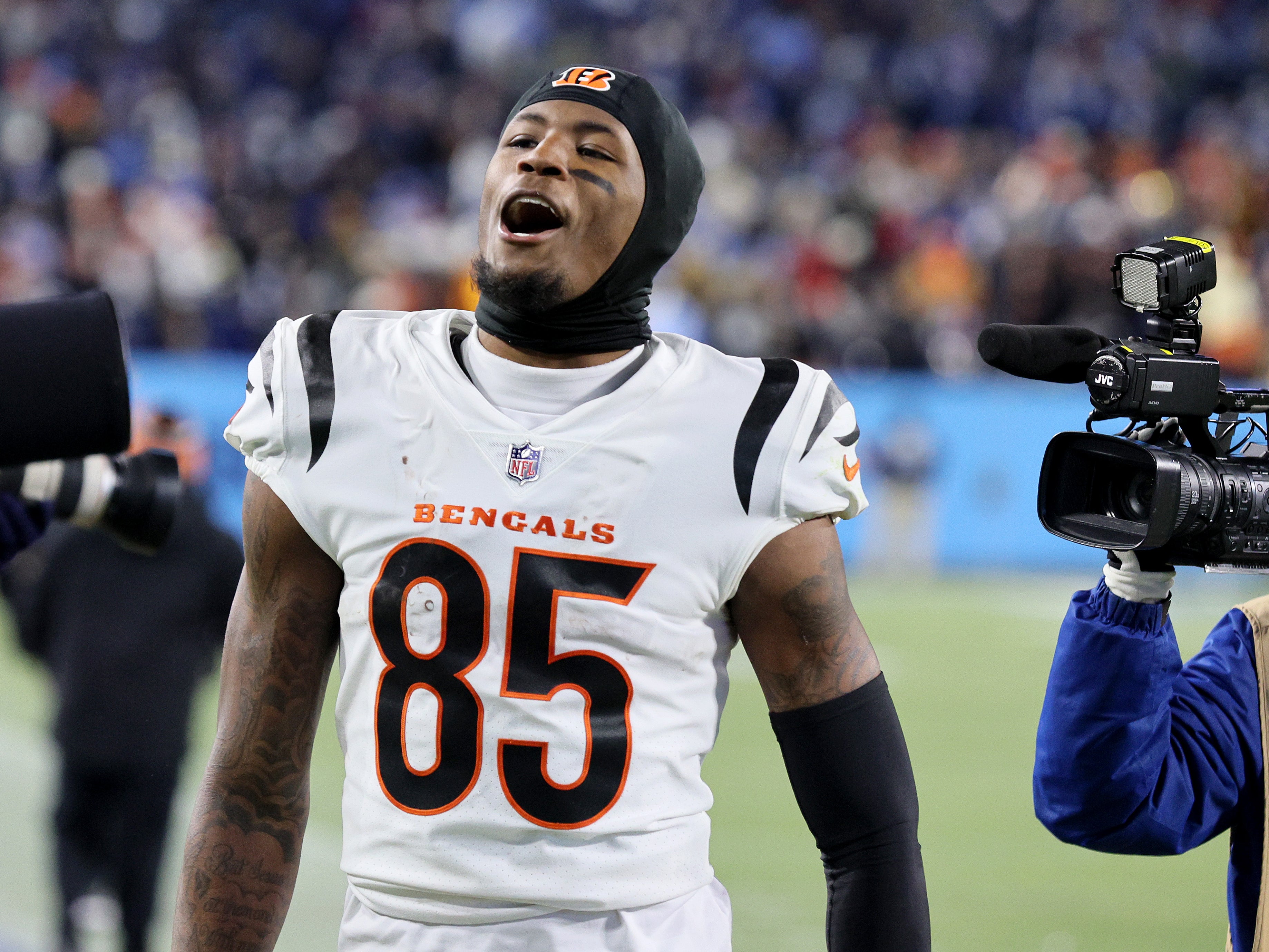 Tee Higgins' Mom is Calling the Bengals 'Selfish Bastards' for Franchising Her Son, and All of New England Stands With Her