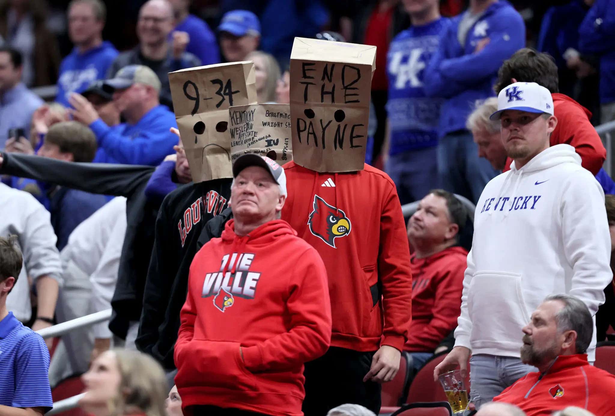 ANNOUNCEMENT - Last Night's Ass Kicking And One Specific Moment Officially Ended The Kentucky/Louisville Rivalry