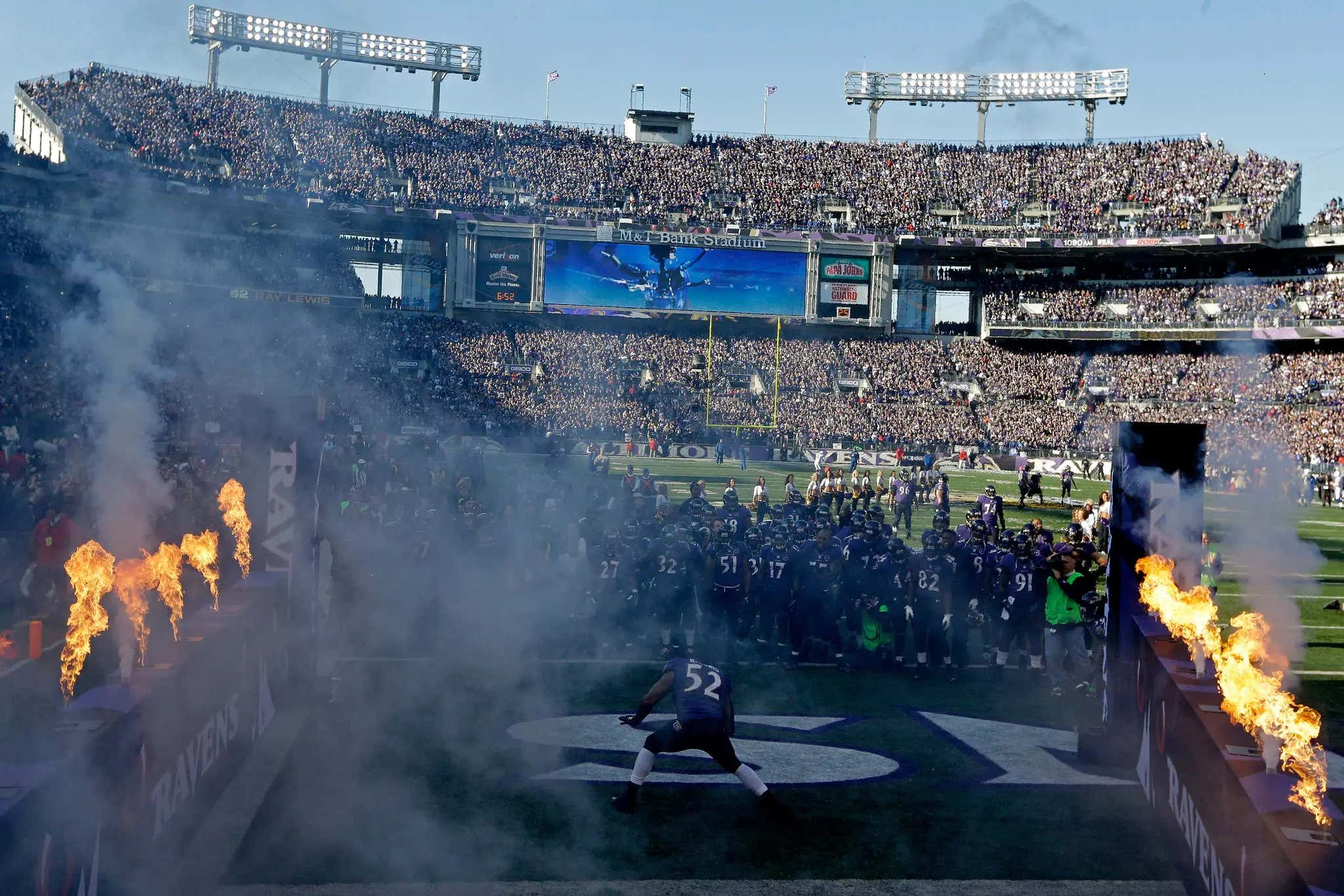 Joe Flacco Says Ray Lewis Running Out Of The Tunnel Before A Game Was One Of The Most Incredible Things He Has Seen On A Football Field