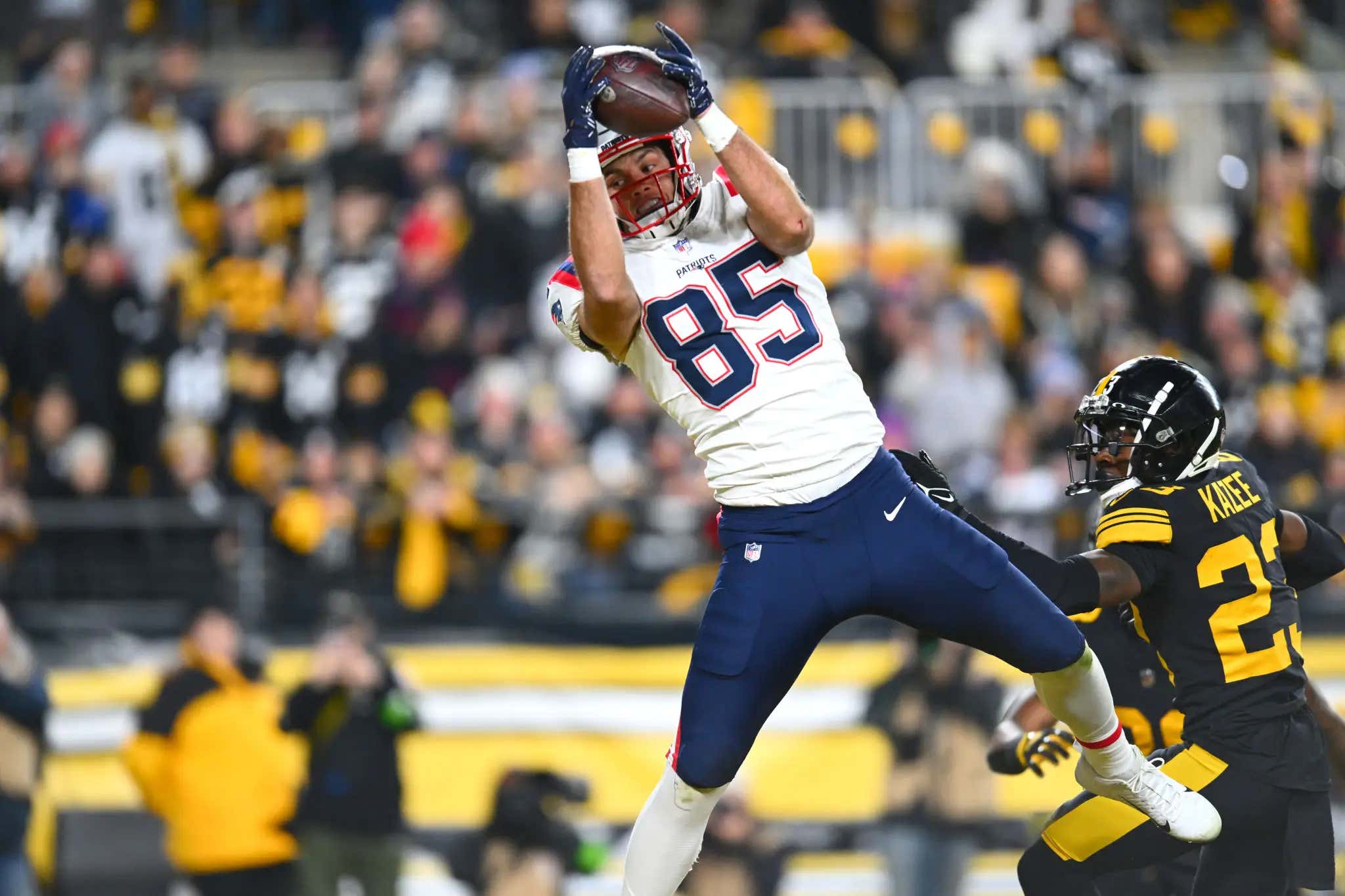 Old Balls' Ranking of the Patriots Must-Keep Free Agents