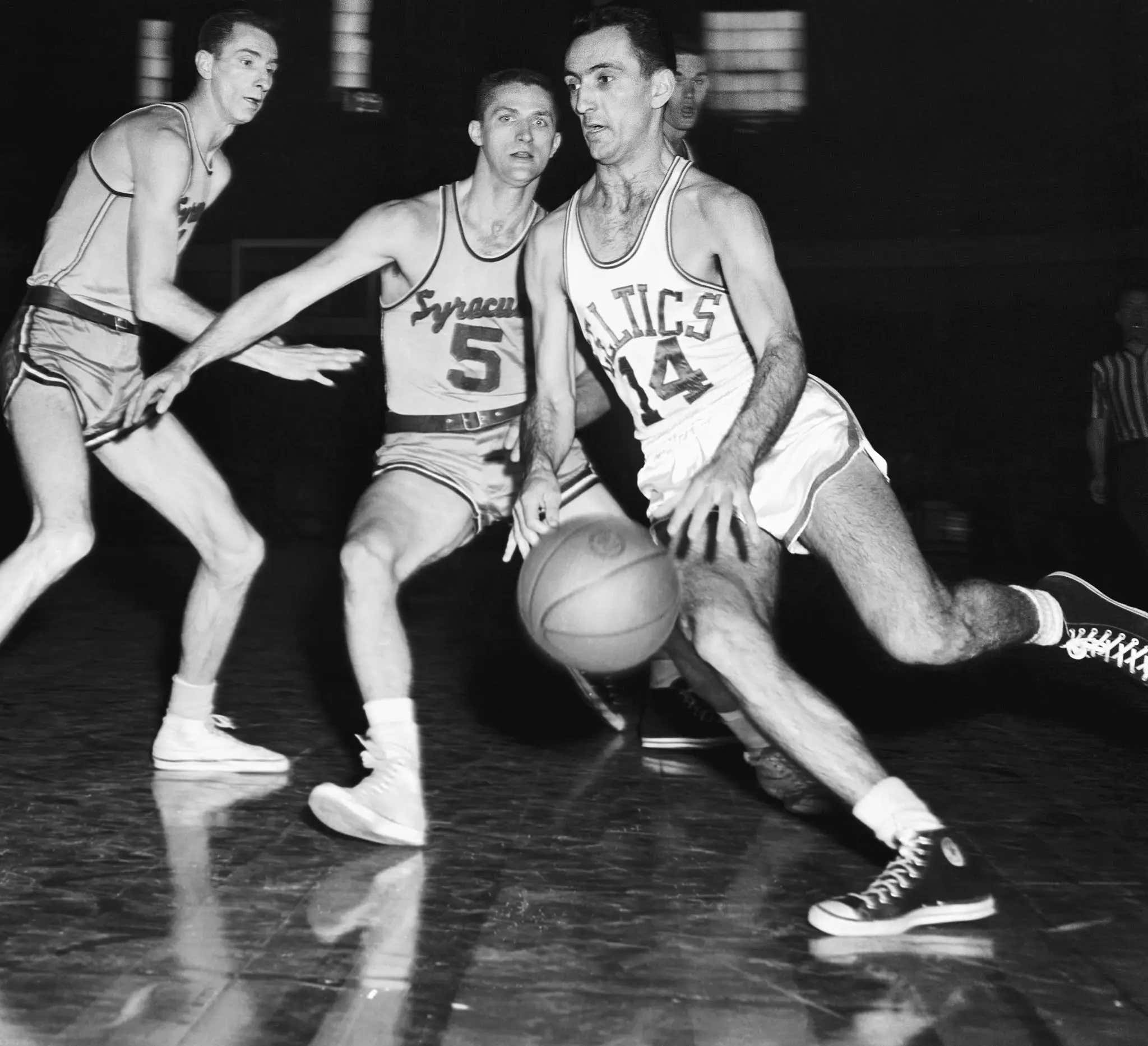 On This Date in Sports February 27, 1959: Cousy Dishin' Dimes