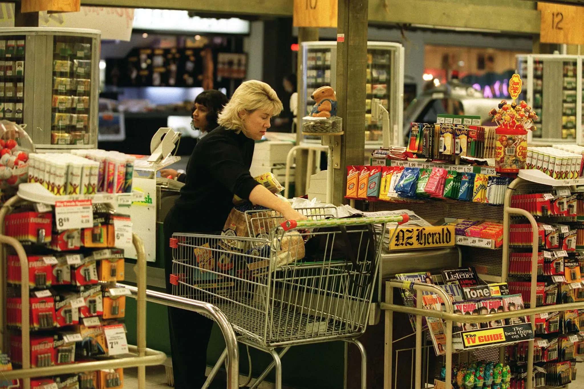 #HealthyDebate: Are People Correct To Get Outraged When Someone Moves Down The Line At The Supermarket While You Are Still Bagging Your Groceries?