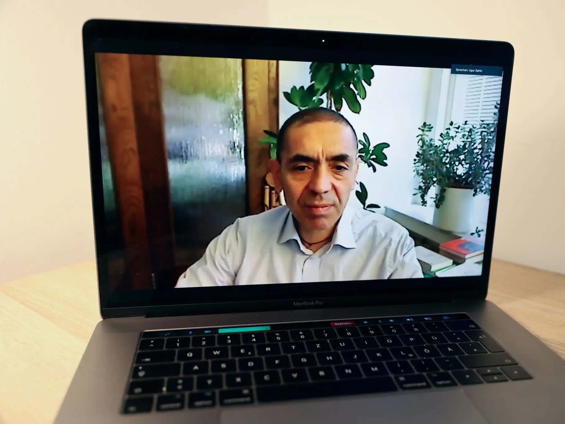 New York Restaurant Has Started Outsourcing Jobs To The Philippines, We