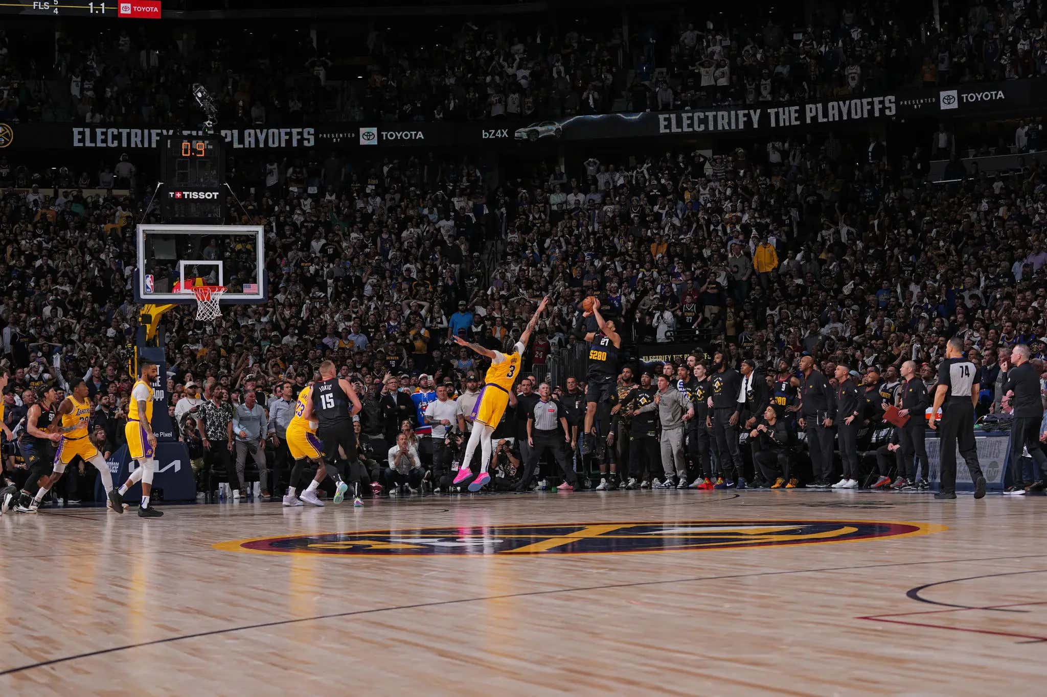 JAMAL MURRAY BURIED THE LAKERS WITH A GAME WINNER RIGHT IN ANTHONY DAVIS' EYEBALL