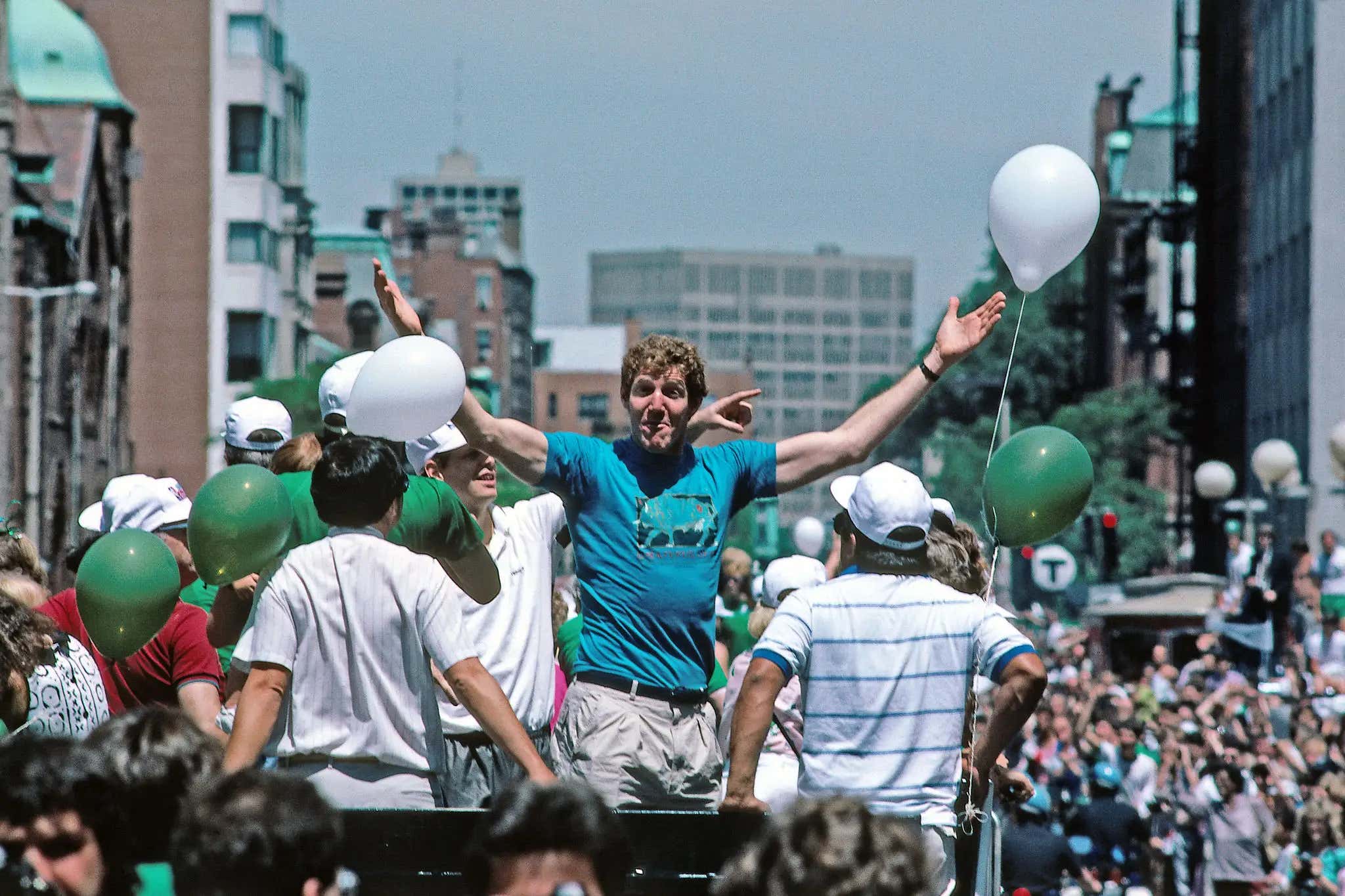 The Most Boston Sports Radio Thing of All Time: Calling Bill Walton 'a Phony Hippie' and Playing a Clip of the Time You Hung Up on Him