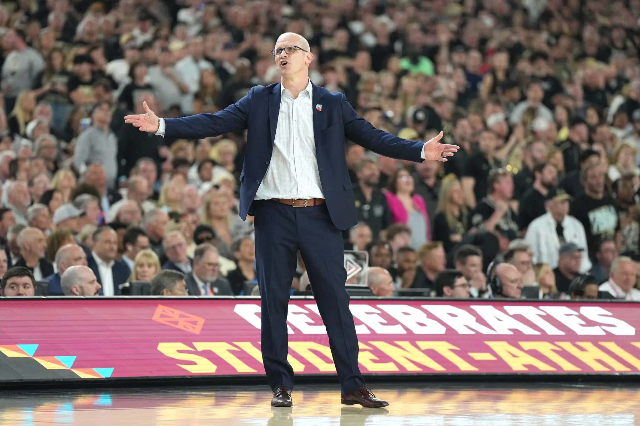 There Are Roughly 4,000 Different Dan Hurley Reports And Basically No One Has Any Clue What The Hell Is Going On