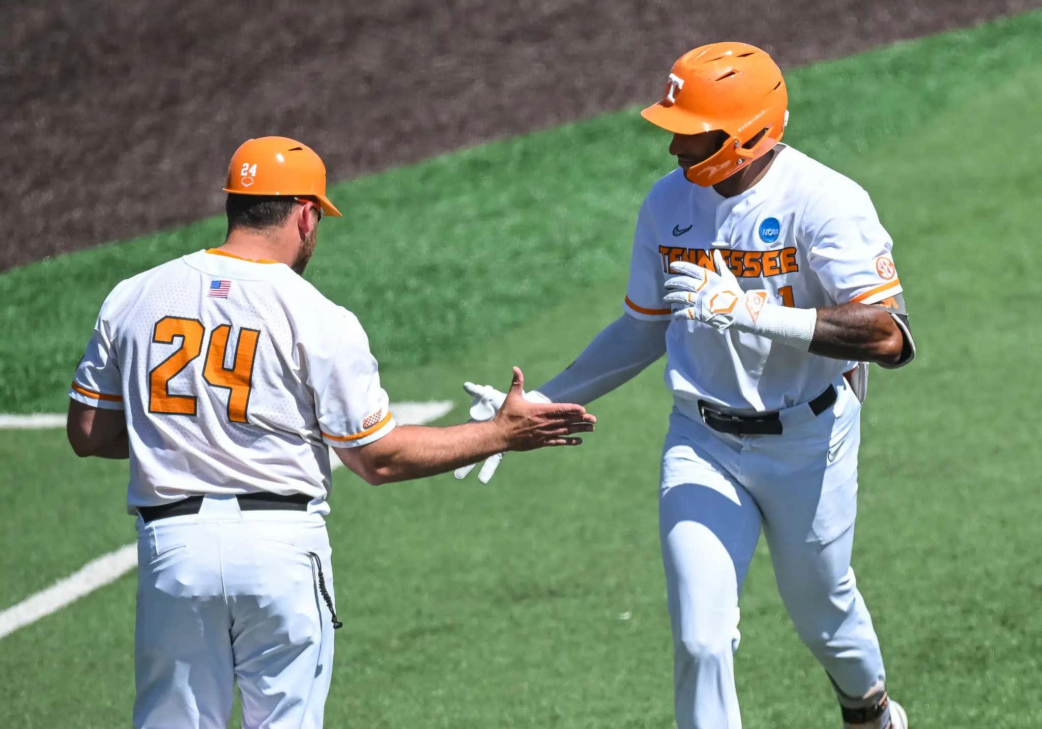 Tennessee’s Christian Moore Hit for Just the Second Cycle in College World Series History and Did It in Six Innings