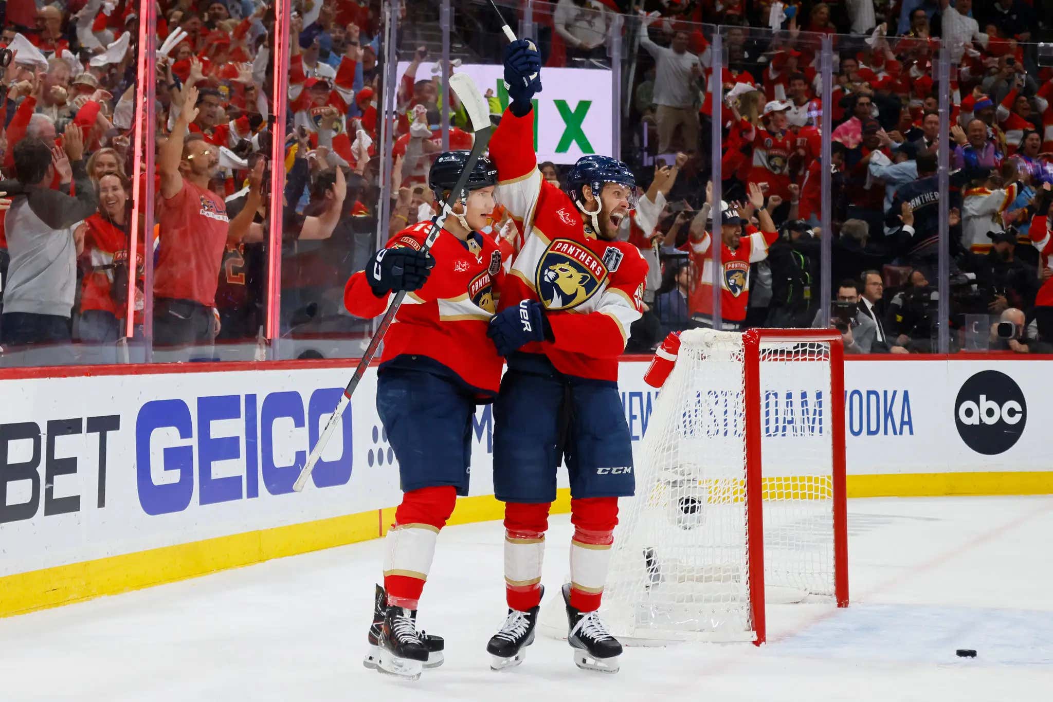 It Took Less Than 10 Minutes For Game 7 Of The Stanley Cup Final To Live Up To The Hype