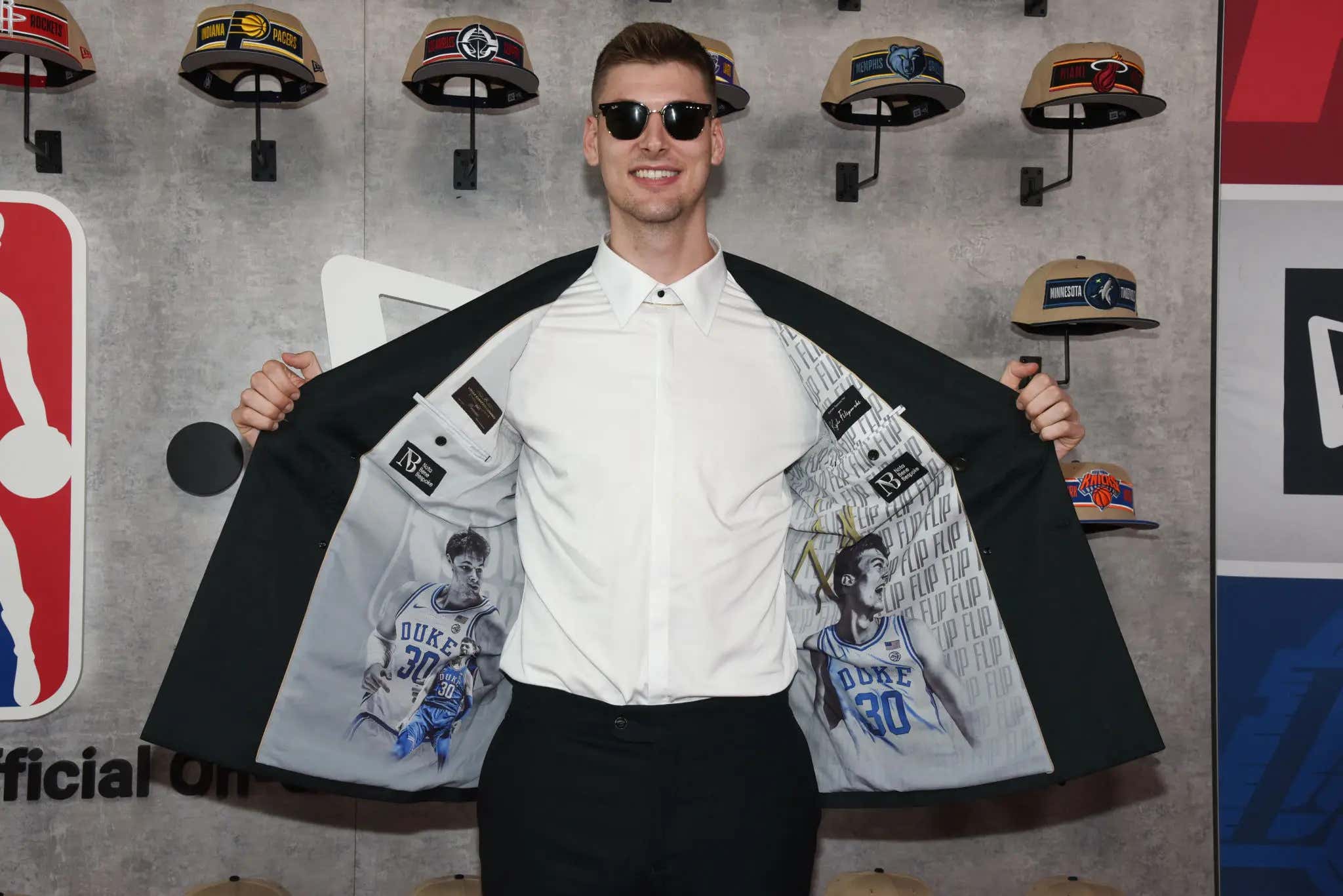 Wild Story From NBA Draft: Kyle Filipowski's Family Is Apparently On Twitter Explaining He Was Brainwashed By His Mormon Girlfriend - Promptly Gets Drafted By The Jazz