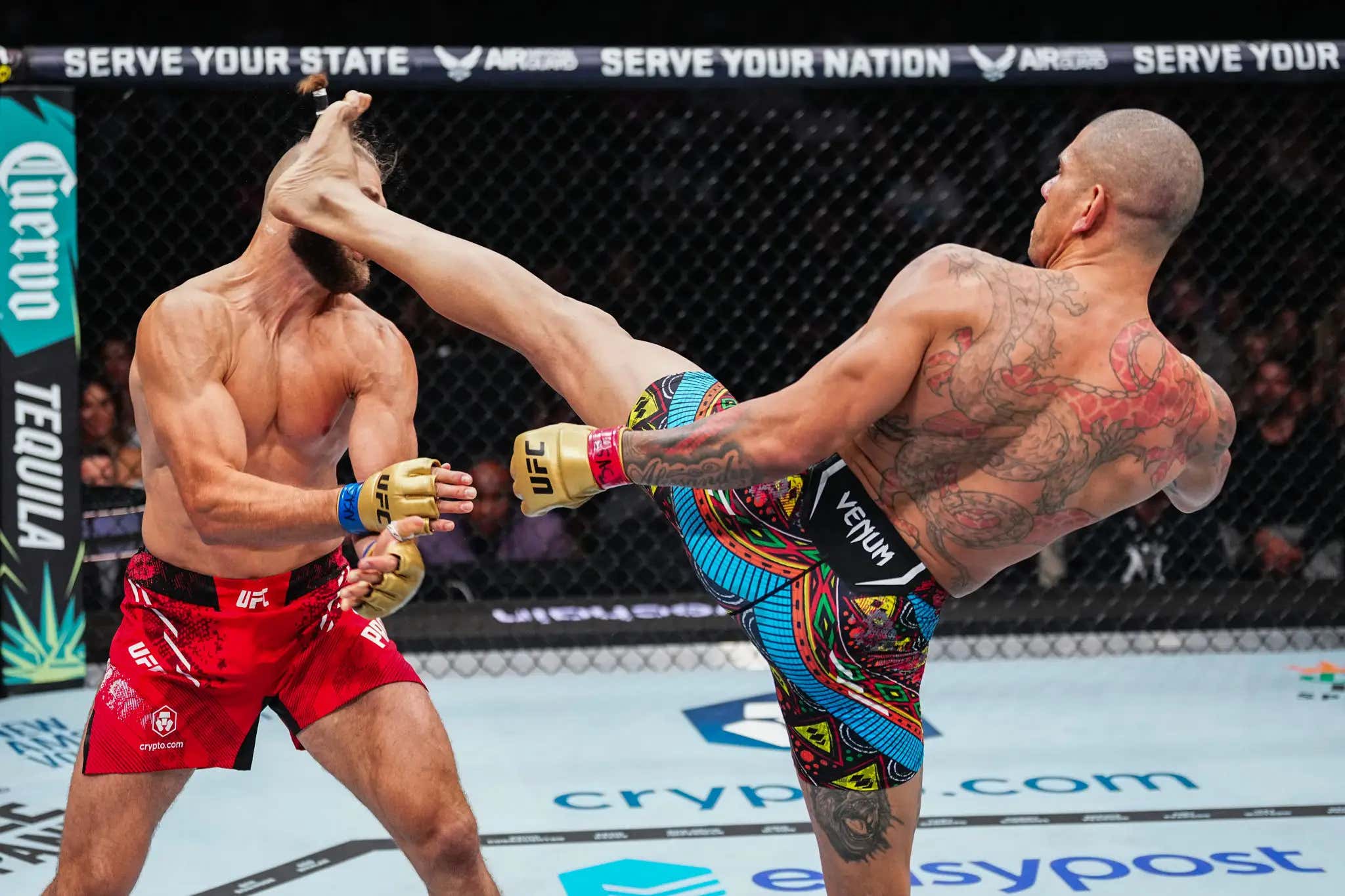 Alex Pereira BRUTALLY Knocks Out Jiri Prochazka In The UFC 303 Main Event