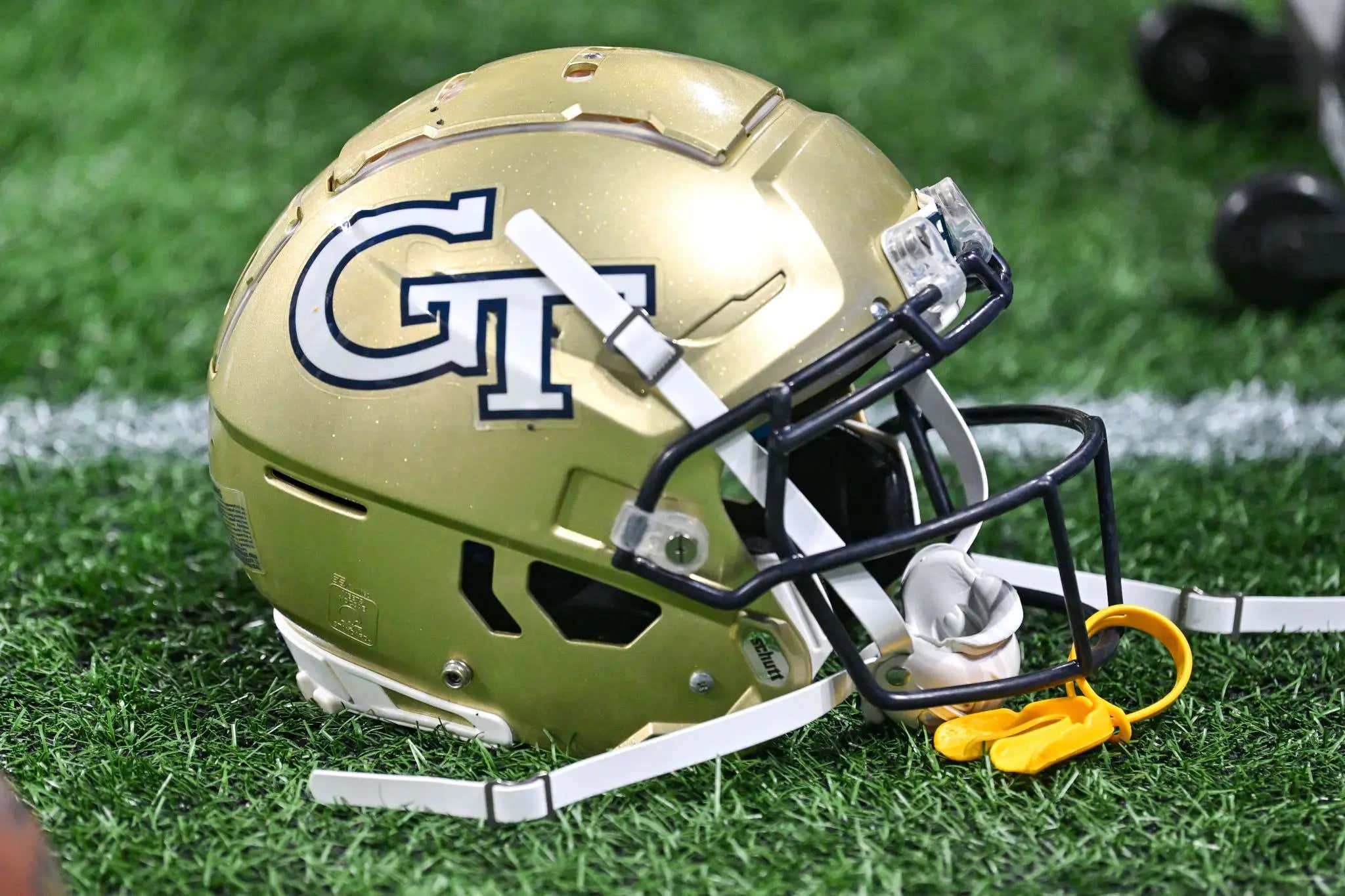 5-Star OL and New Georgia Tech Commit Josh Petty Will Reportedly Receive $800K PER YEAR in NIL Money