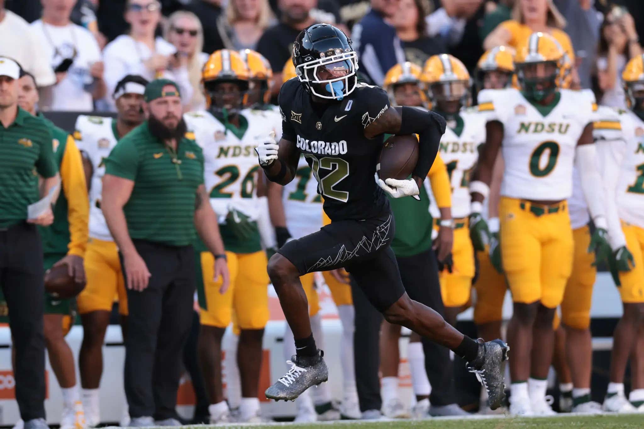 Travis Hunter Put Together a Season's Worth of Highlights En Route to 132 Yards and 3 Touchdowns in Colorado's Season Opener