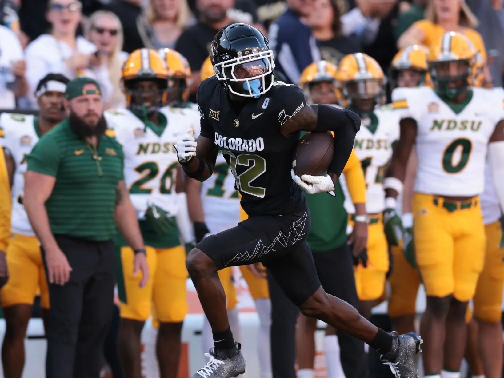 Travis Hunter Put Together a Season's Worth of Highlights En Route to 132 Yards and 3 Touchdowns in Colorado's Season Opener