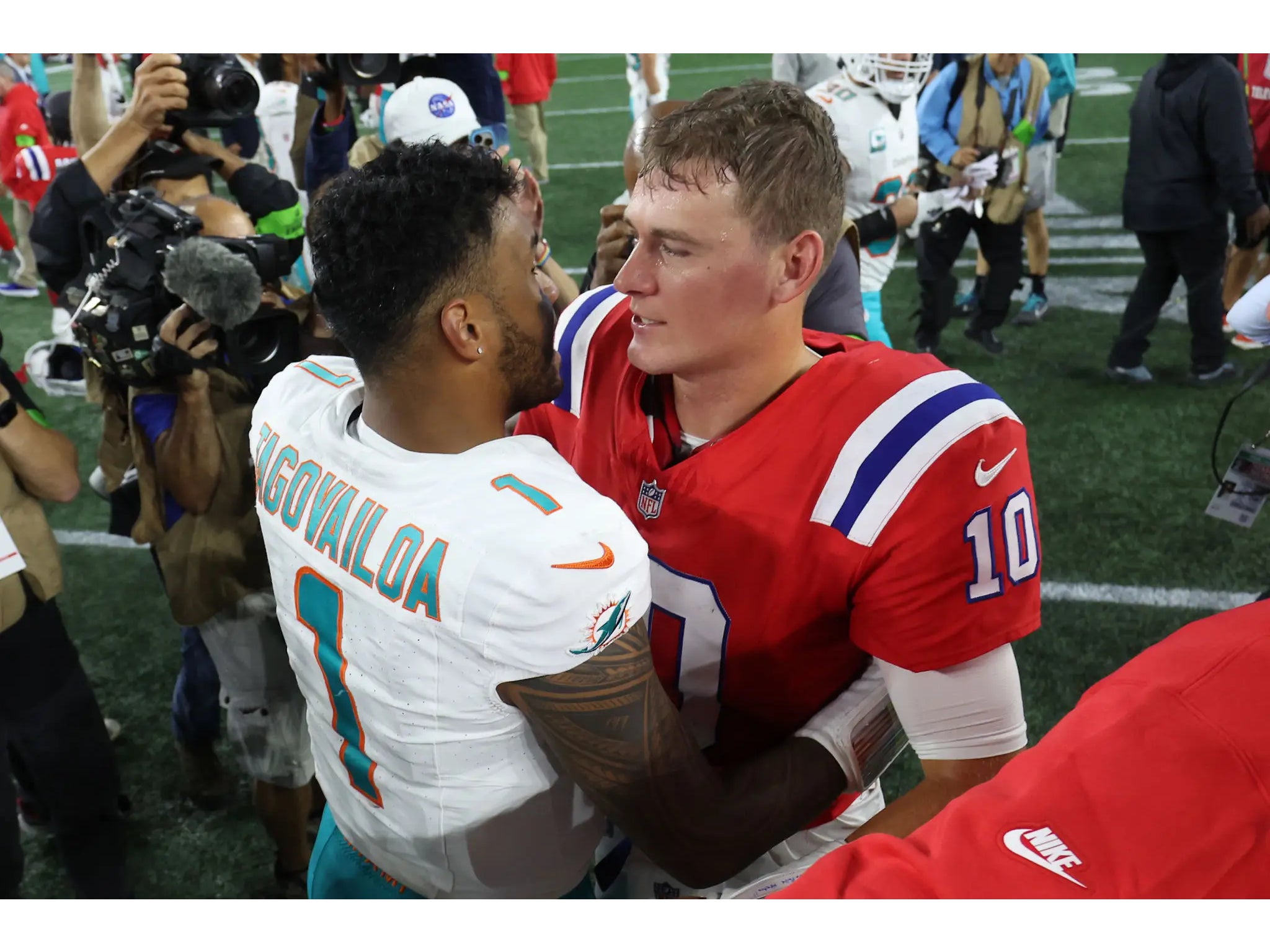 Mike McDaniel Concedes the Dolphins are Looking for a QB. Might I Suggest the Obvious Choice, Mac Jones?