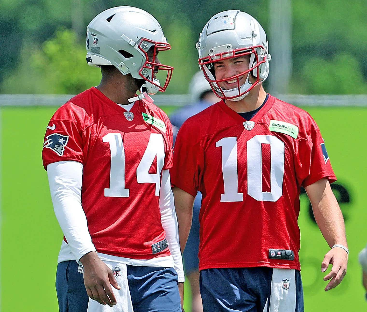 The Patriots are in Damage Control Mode Over Their Own Reporter's Use of 'Teetering on a Mutiny'