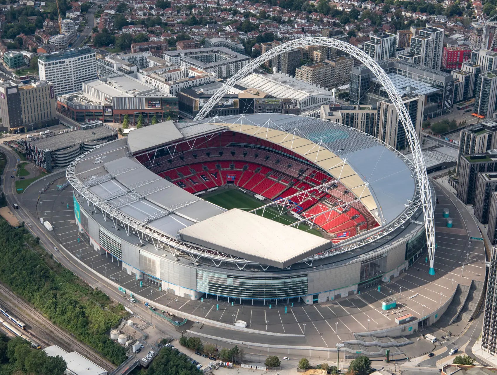 Apparently London Doesn't Care About WrestleMania Because They Want The Super Bowl More
