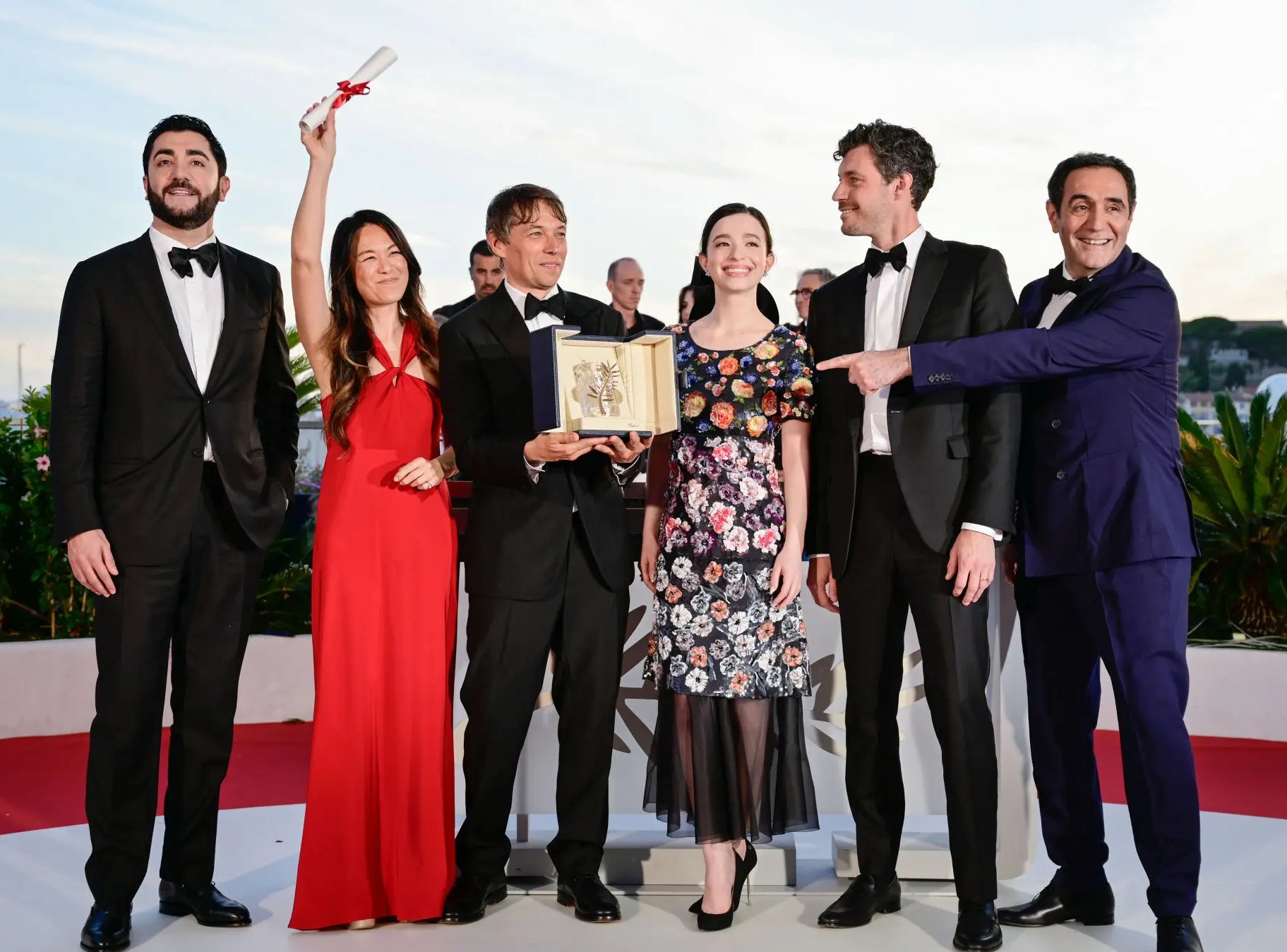 Despite The Oscar Buzz, Anora Falls Flat