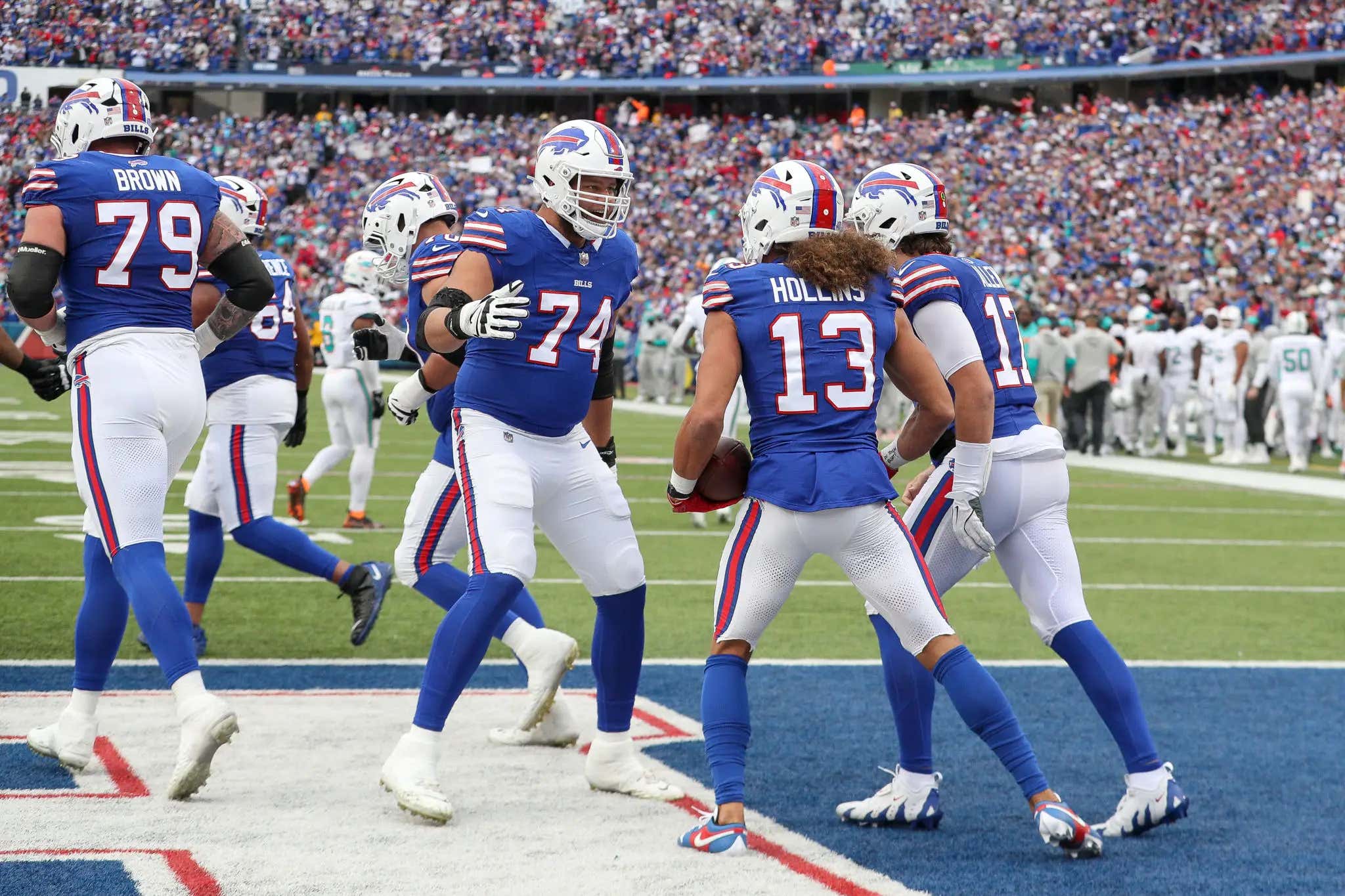 Normal Behavior: Mack Hollins Was Apparently Late For A Meeting Because He Doesn't Believe In Taking Elevators
