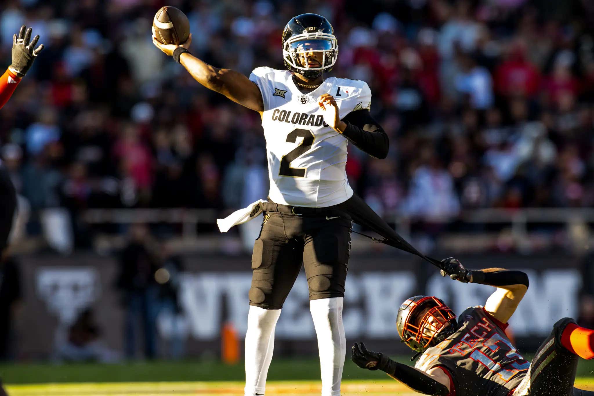 Cryptic Tweets, Shoutouts, Constant Hints: Shedeur Sanders Is Basically Begging The Raiders To Draft Him