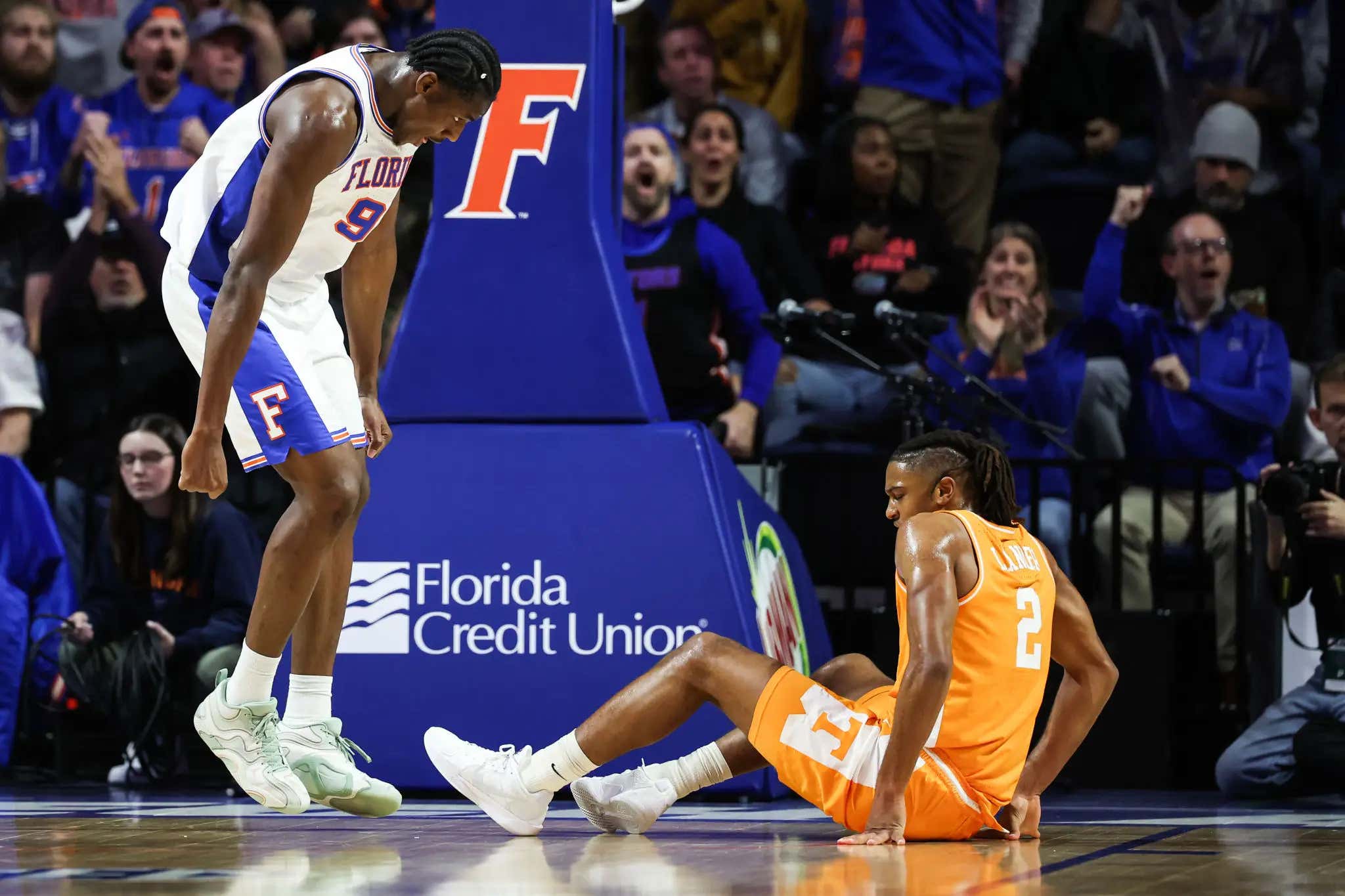 No. 1 Tennessee Played an Entire Basketball Game and Made 12 Shots