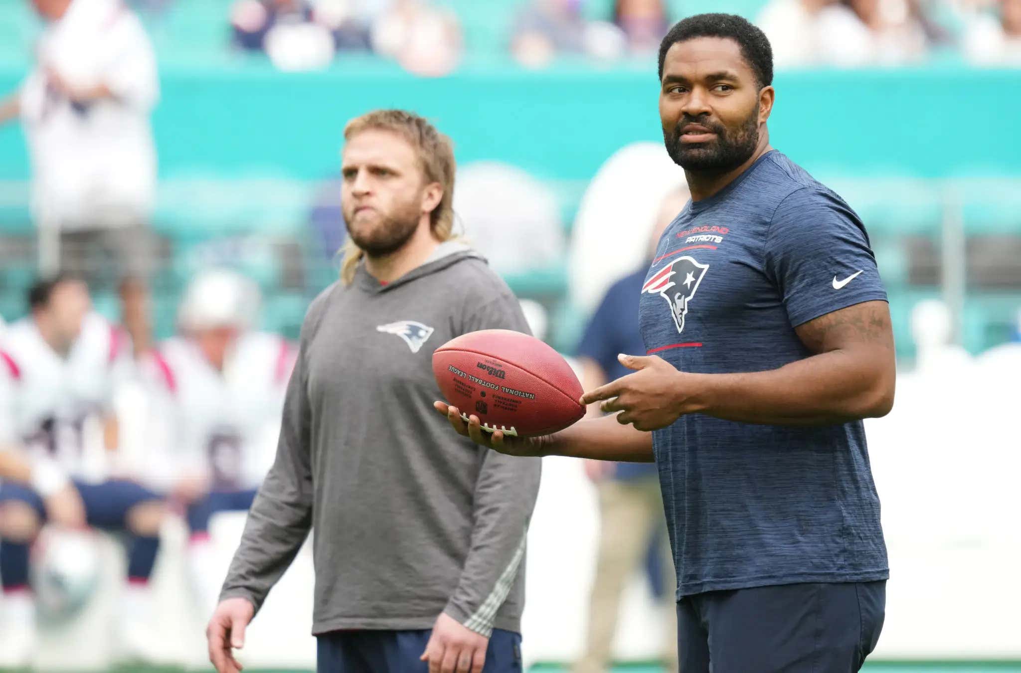 A Report Details The Insane Dysfunction of Jerod Mayo's Year as Coach, Including How He Tried to Demote Steve Belichick