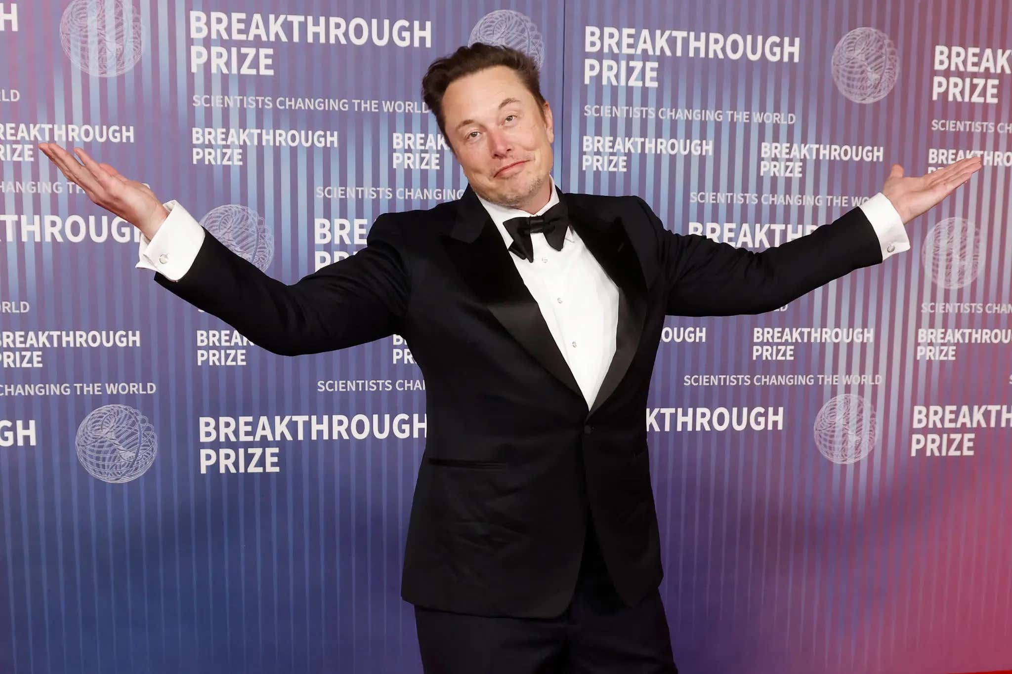 Elon Musk Has Become The World's First Trillionaire After SpaceX's IPO Today