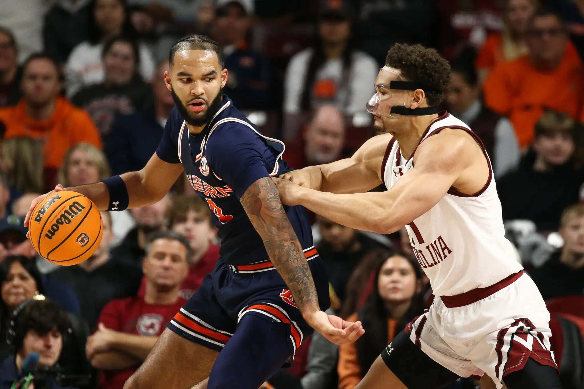 The Biggest Story In College Hoops Today: NPOY Favorite Johni Broome Appeared To Seriously Injure His Ankle On A Freak Play