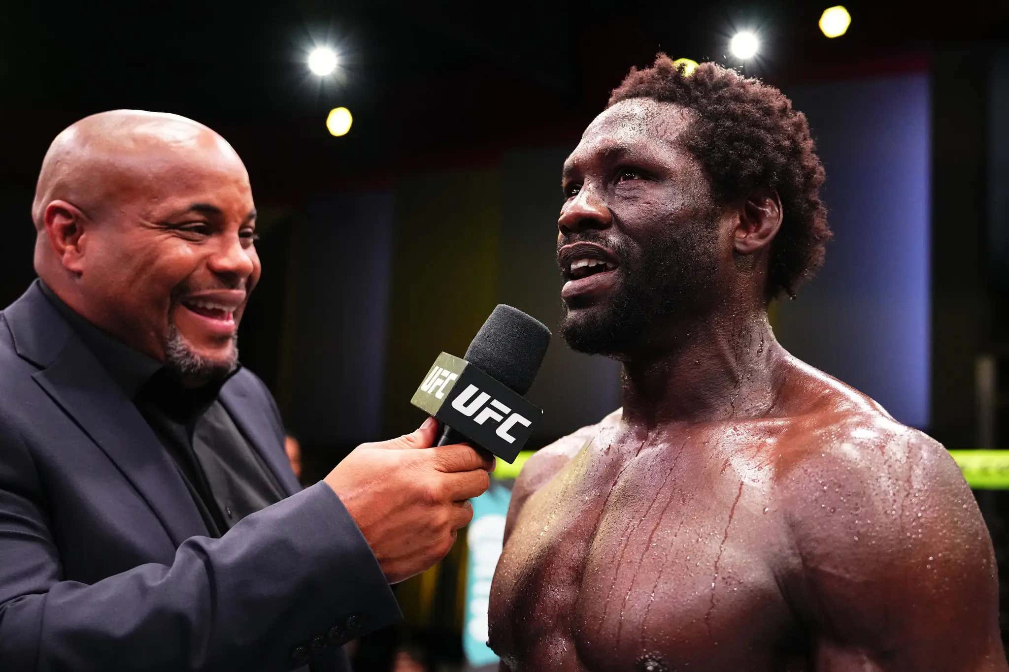 "The Killa Gorilla" Jared Cannonier Knocks Out Robocop After A Tremendous Comeback