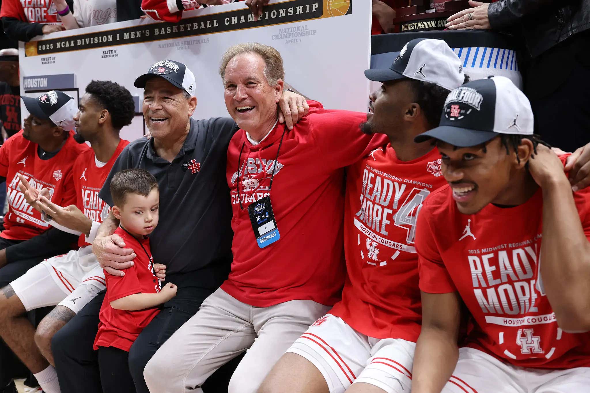 'Our Guys Stay' - Jim Nantz Started Celebrating With Houston After Making The Final Four, Rightfully Talked About How America Should Love This Team