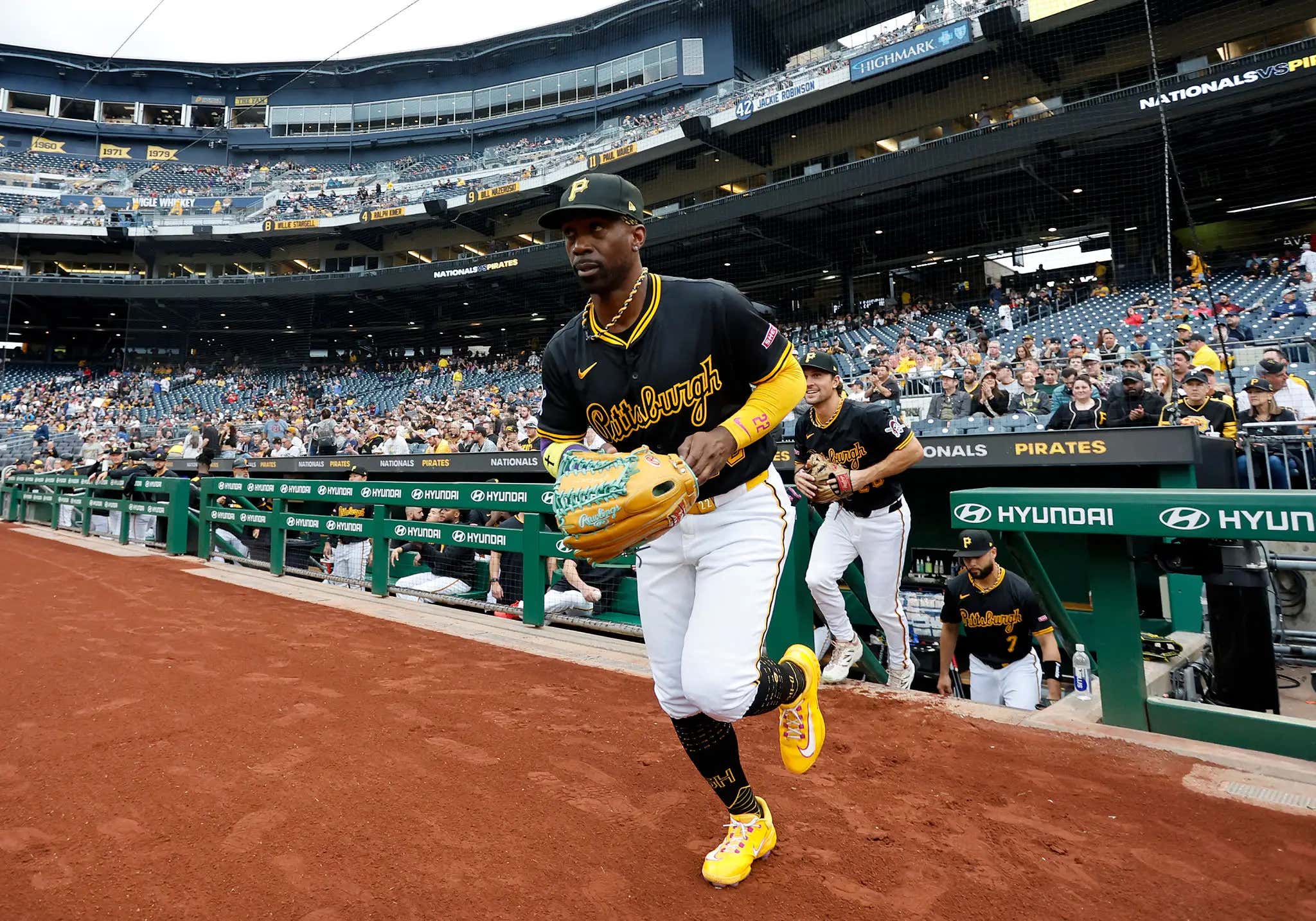 The Pittsburgh Pirates Are Bringing Back One of the Great Fashion Trends of the 21st Century: Phiten Necklaces