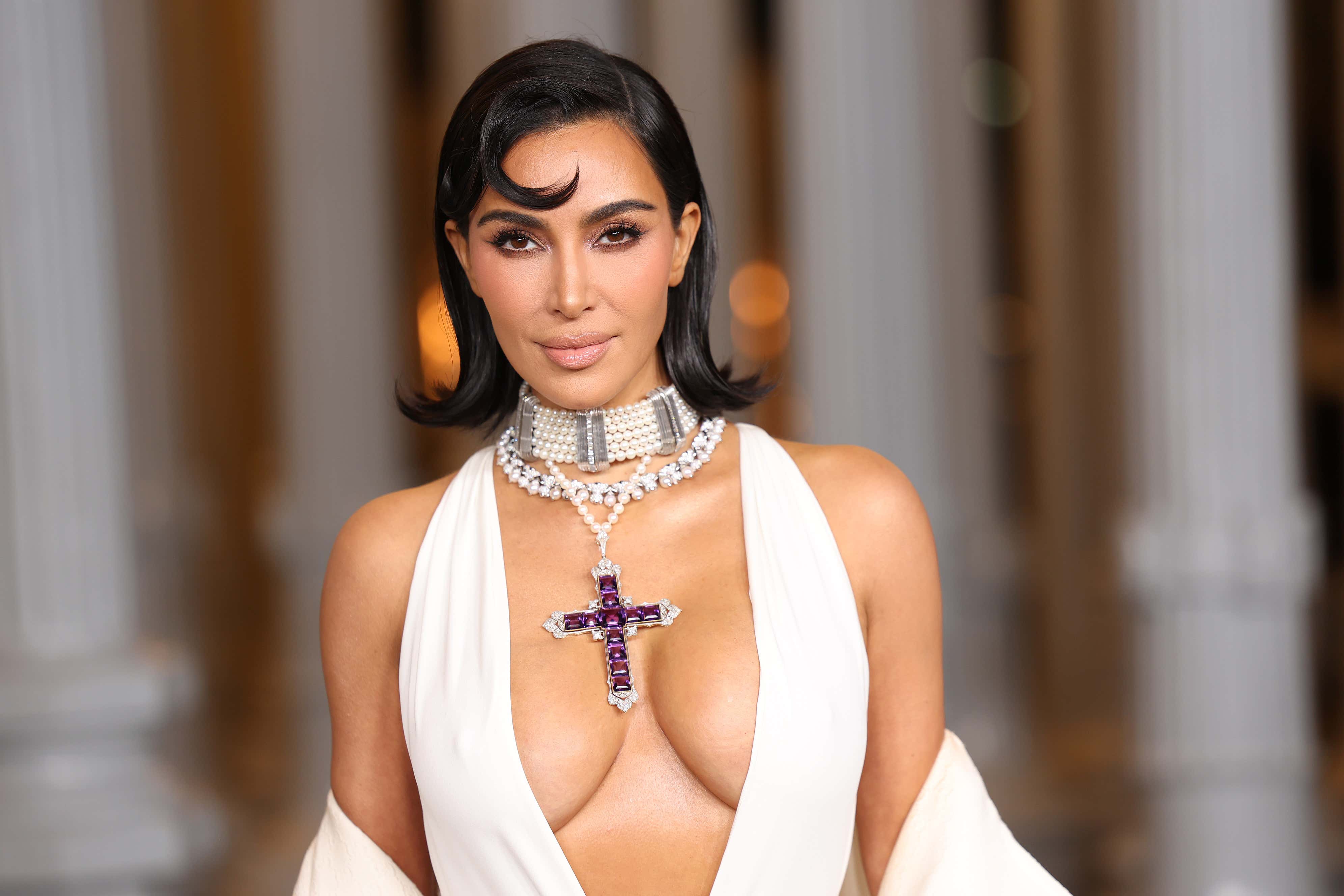 Kim Kardashian Got Her Shit Stolen Again. Had Car Stolen Right From Her Home. Desperately Needs Better Security.
