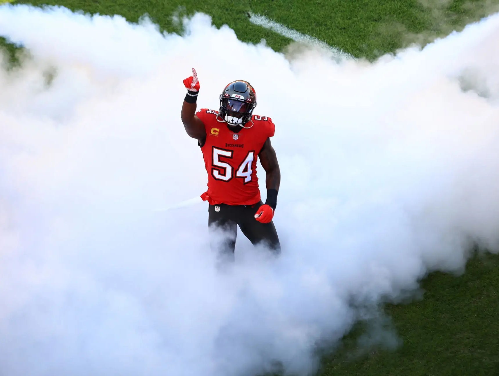 Jon Gruden Talking Ball With Lavonte David Is Must Watch For Real Buccaneers Fans