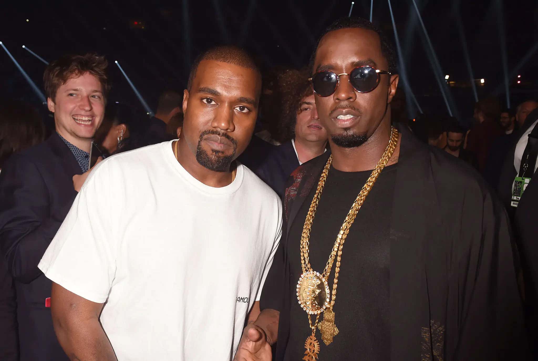As If The Diddy Trial Wasn’t Enough Of A Circus, Kanye West Just Arrived “To Show Support” For Combs.