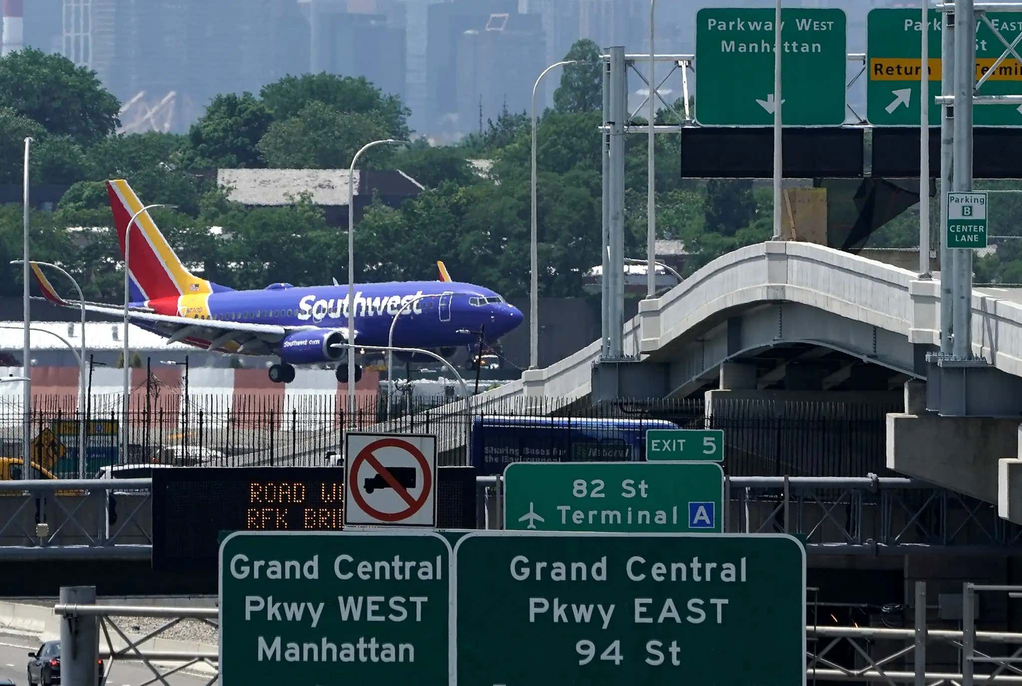 Today in Airplane Meltdowns– Southwest Passenger Loses Her God Damn Mind Before Takeoff at LaGuardia Airport