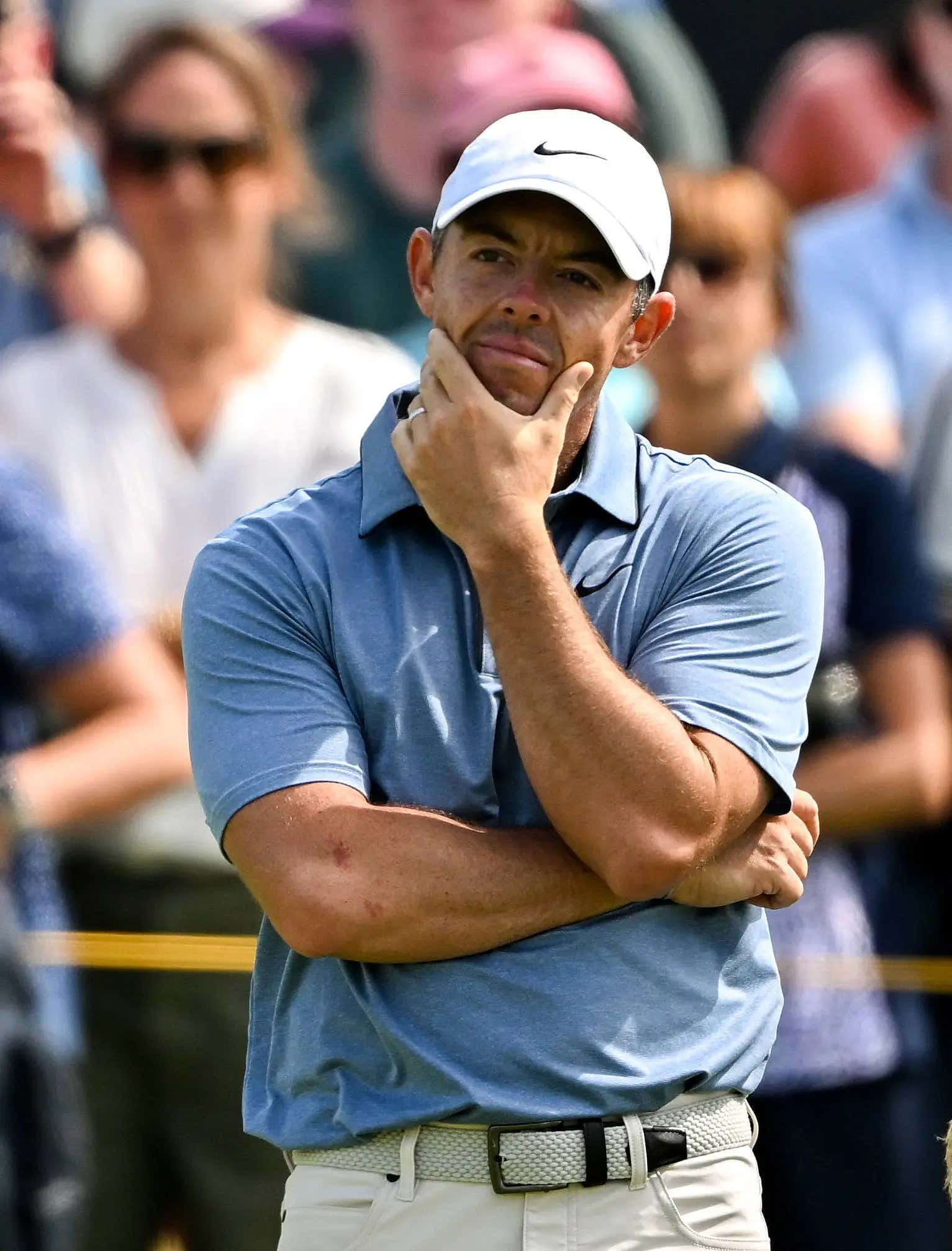 We Got Rory Fans Floating Shirtless In The Ocean Outside Of Portrush Trying To Will Him To A Win (It's Pointless Because Scottie Is Inevitable)