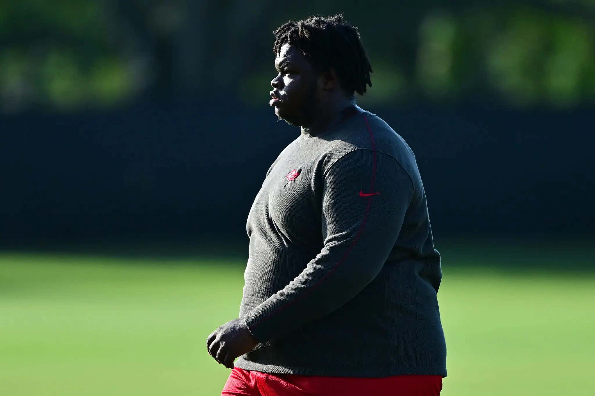 Frank Walks Is Clearly Catching On: The Tampa Bay Bucs Have 450 lb Desmond Watson Walking Laps In A Weighted Vest Instead Of Practicing At Training Camp