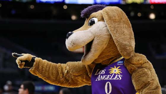 The Los Angeles Sparks Absolutely Nailed Their Halftime Show Last Night
