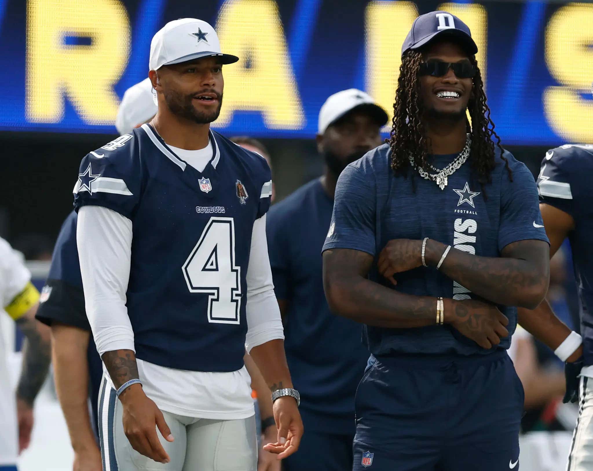 Some NFC East Team Better Give This Ref A Contract After He Completely Blew Up CeeDee Lamb On The Sideline