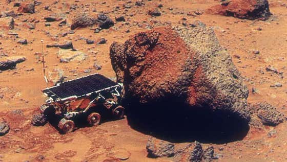NASA Has Announced That They Found Life On Mars + Nicky Smokes Asked Me If I Believe In Outer Space