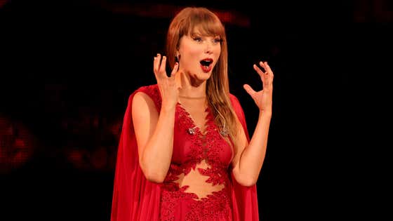 Taylor Swift's New Album Is Full Of "I'm Cool, Hot, Rich, And I Don't Give A Fuck What You Think" Energy, We Could All Take Notes