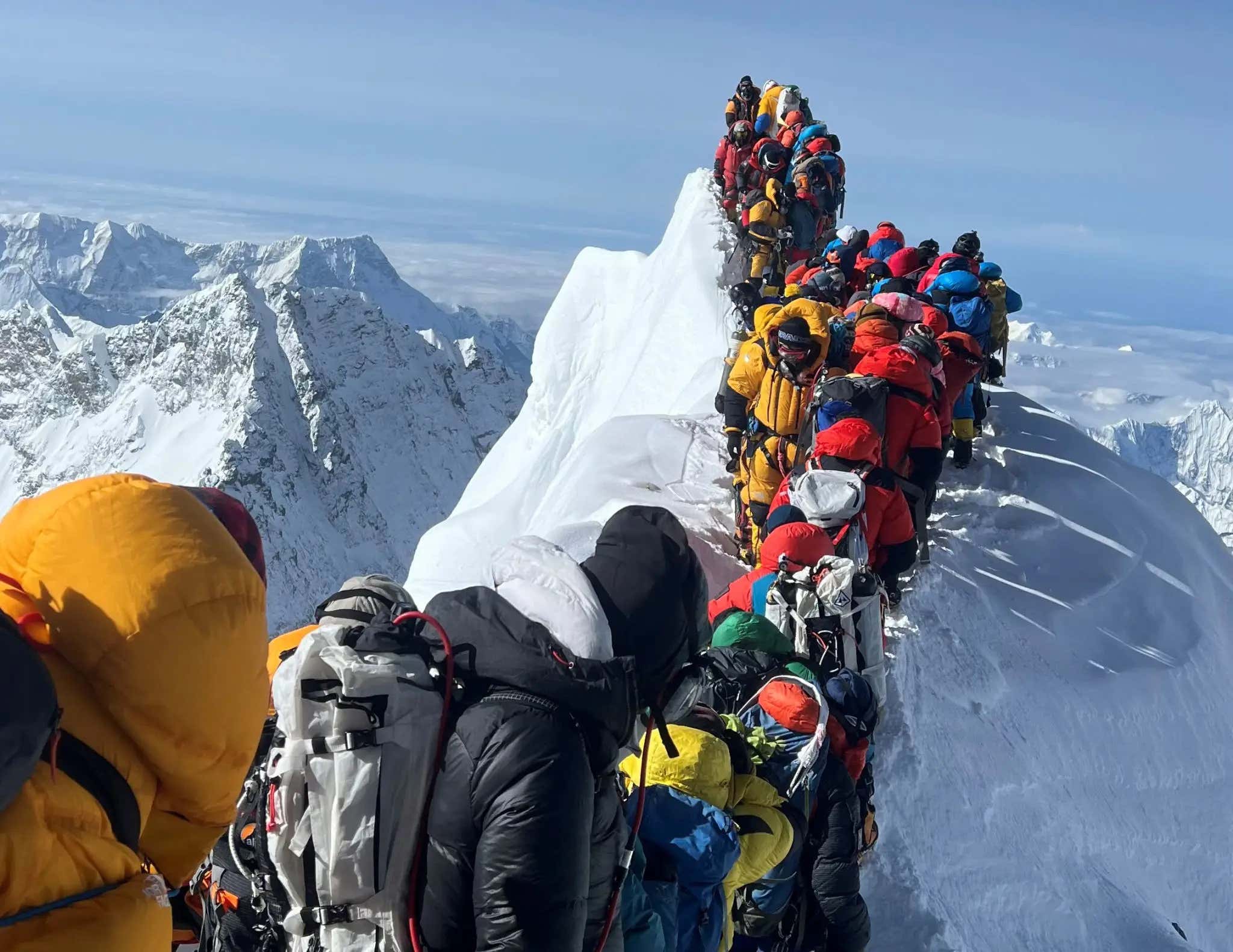 There's Too Much Piss on Mount Everest – Mount Everest Has Become So Overcrowded With Hikers They're Melting Its Glaciers With Their Urine