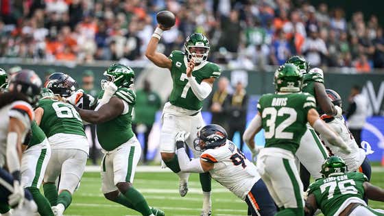 We're At The Point Of The Jets Season Where Aaron Glenn Is Claiming The Media Will Be 'Bitching About That Too' When Justin Fields Makes A Bad Play